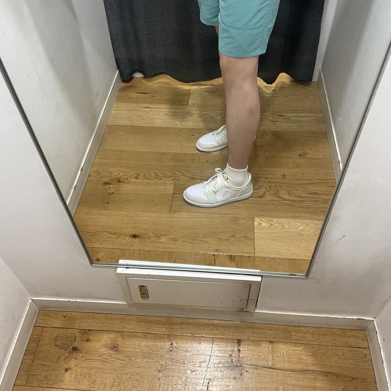 Jordan 1 Low OG Ghost Green 착용 스타일 - 5