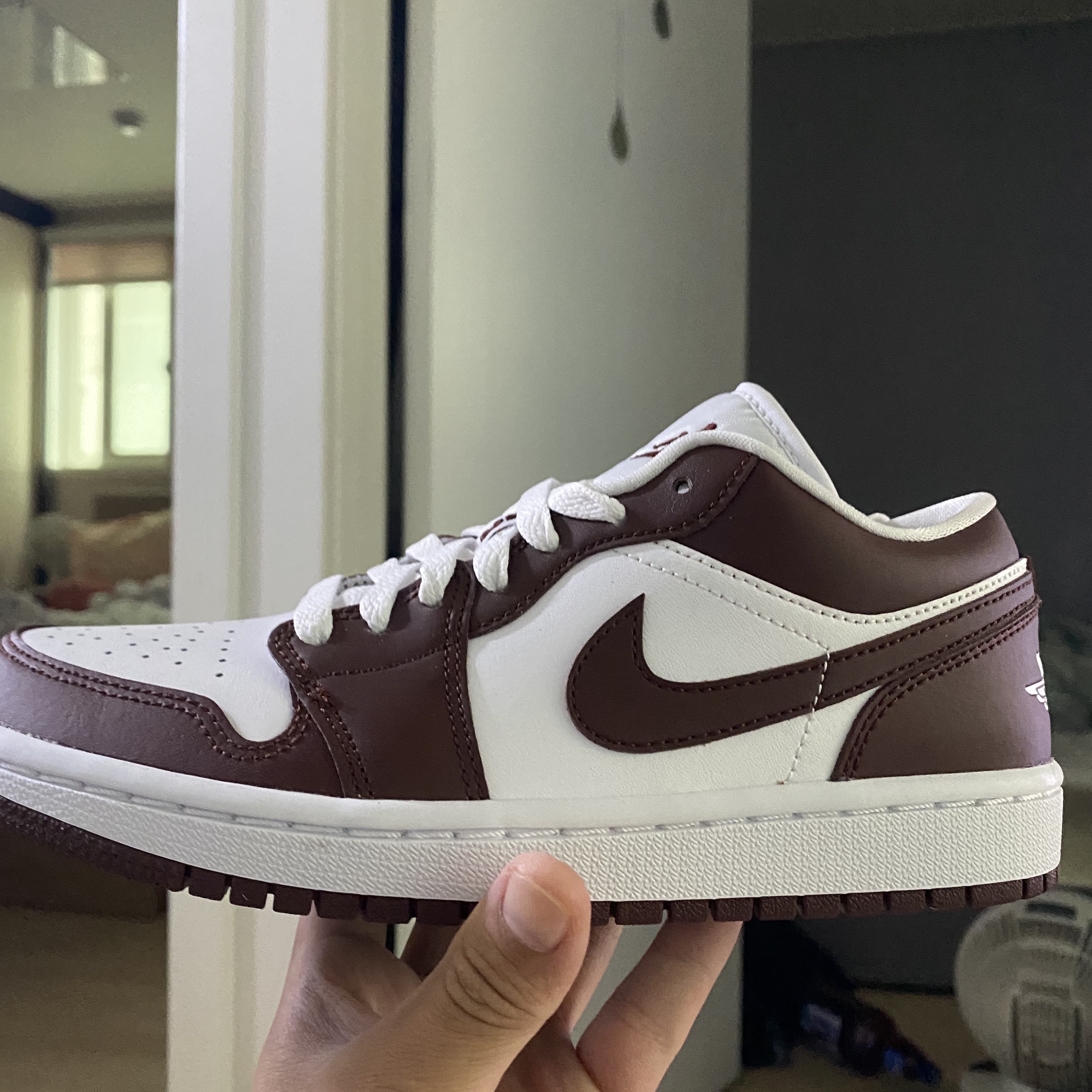 (W) Jordan 1 Low Bronze Eclipse 착용 스타일
