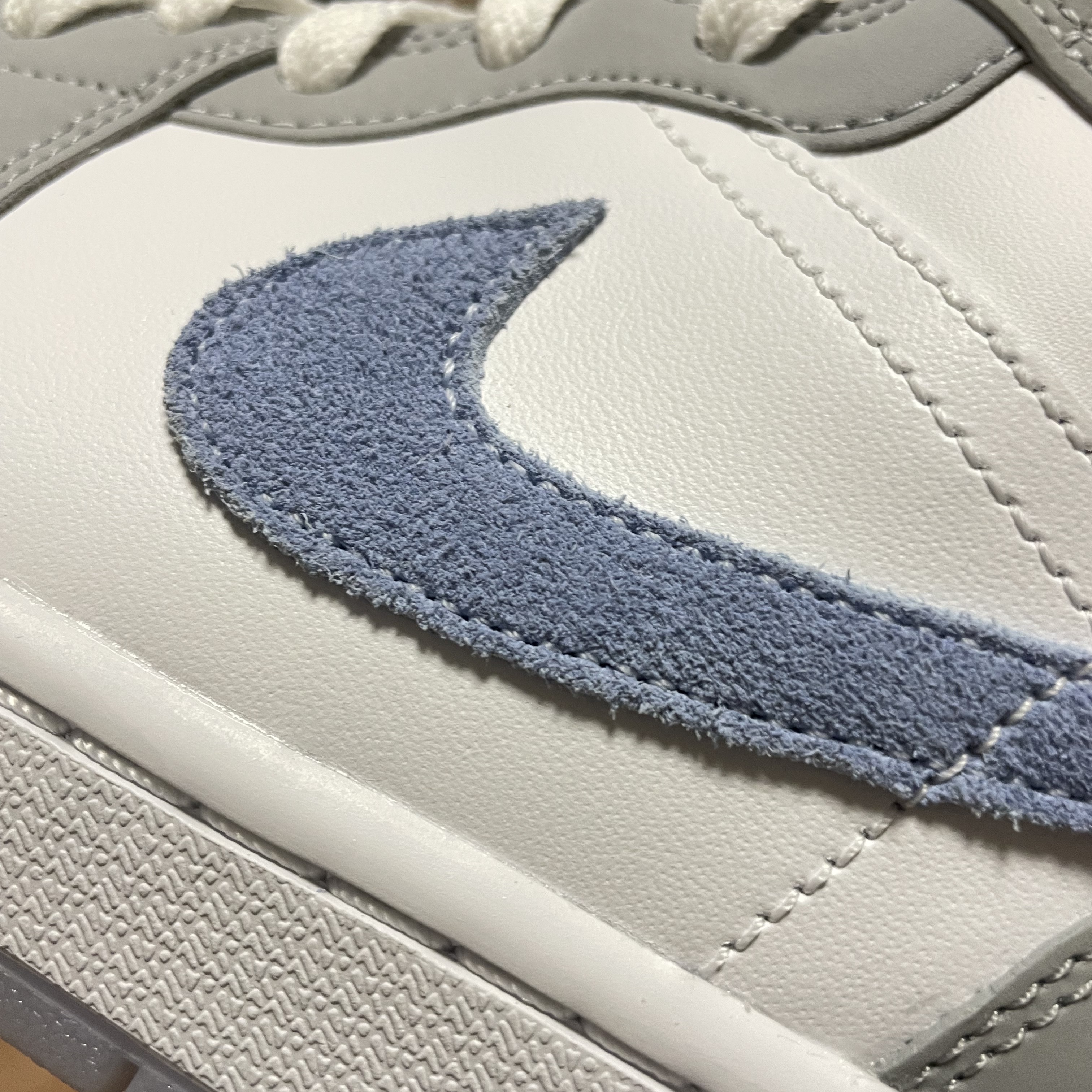 (W) Jordan 1 Mid Wolf Grey 착용 스타일 - 5