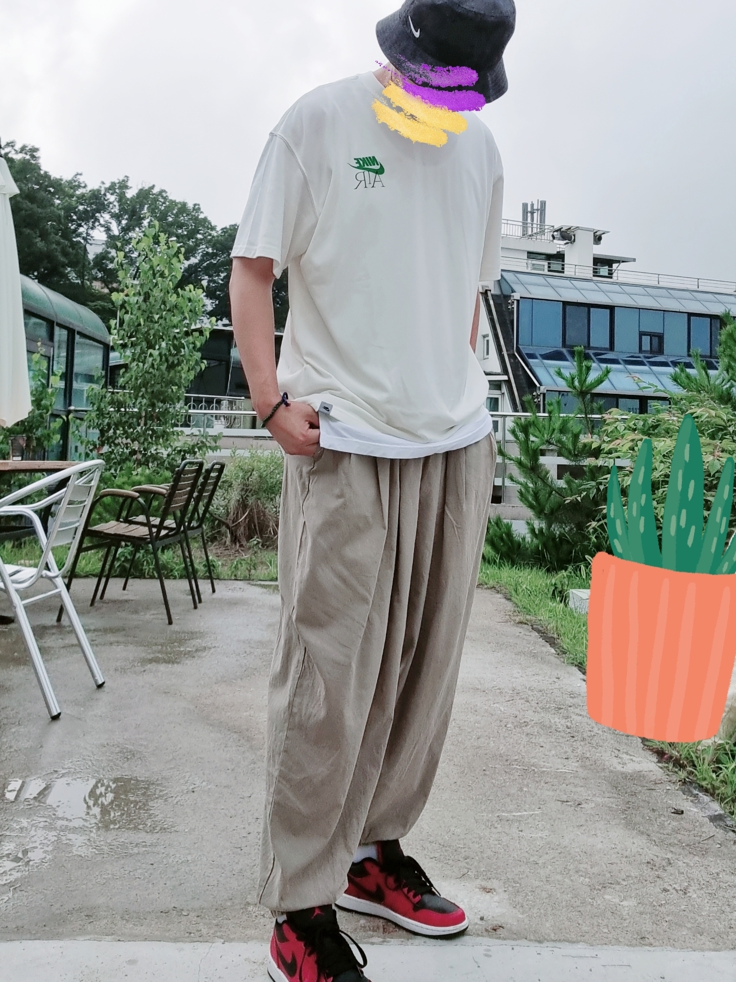Jordan 1 Low Varsity Red, Nike NRG Bucket Hat Black 착용 스타일 - 2