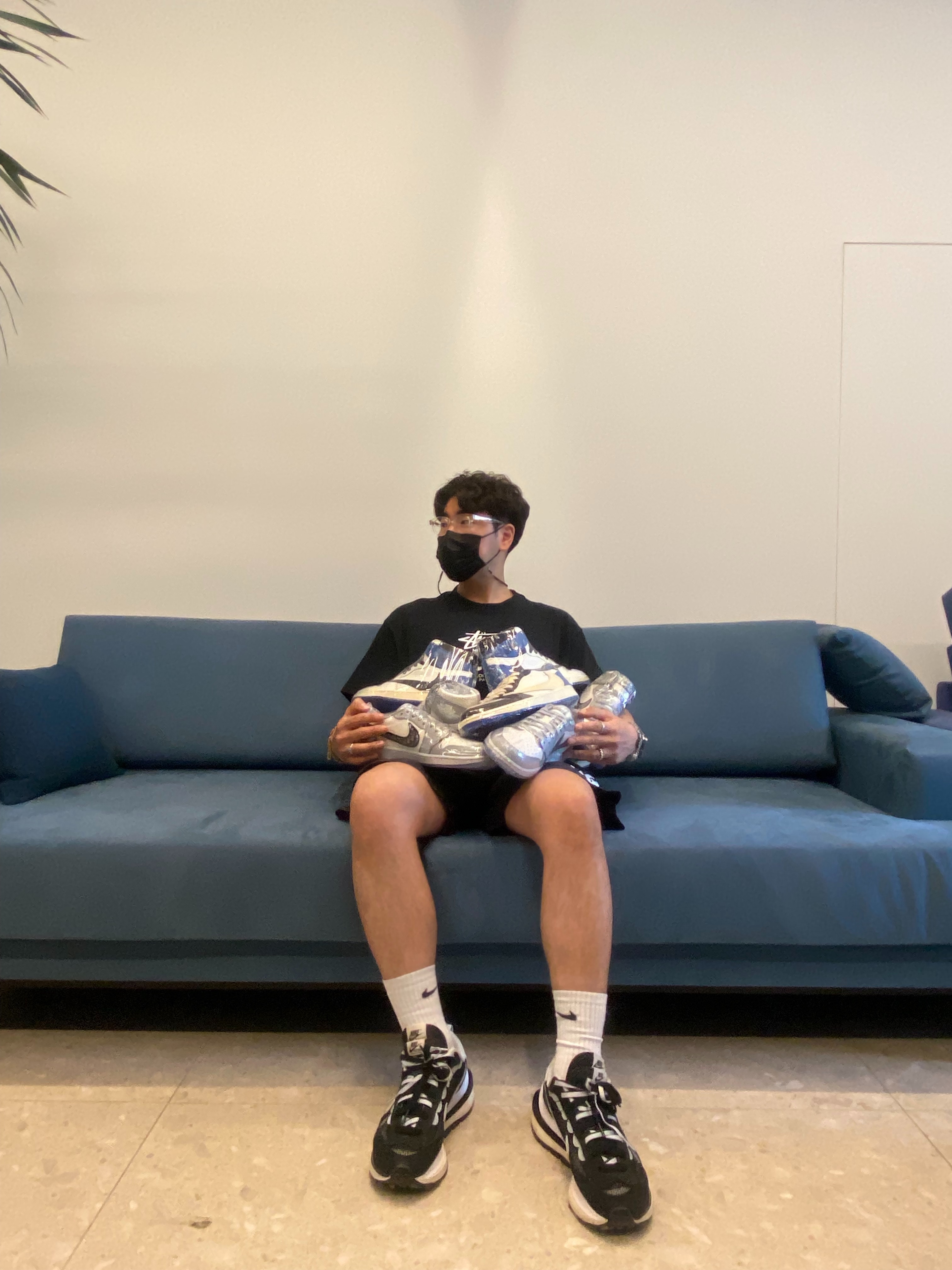Nike x Sacai VaporWaffle Black White, Nike x Stussy Water Shorts Off Noir 착용 스타일 - 1