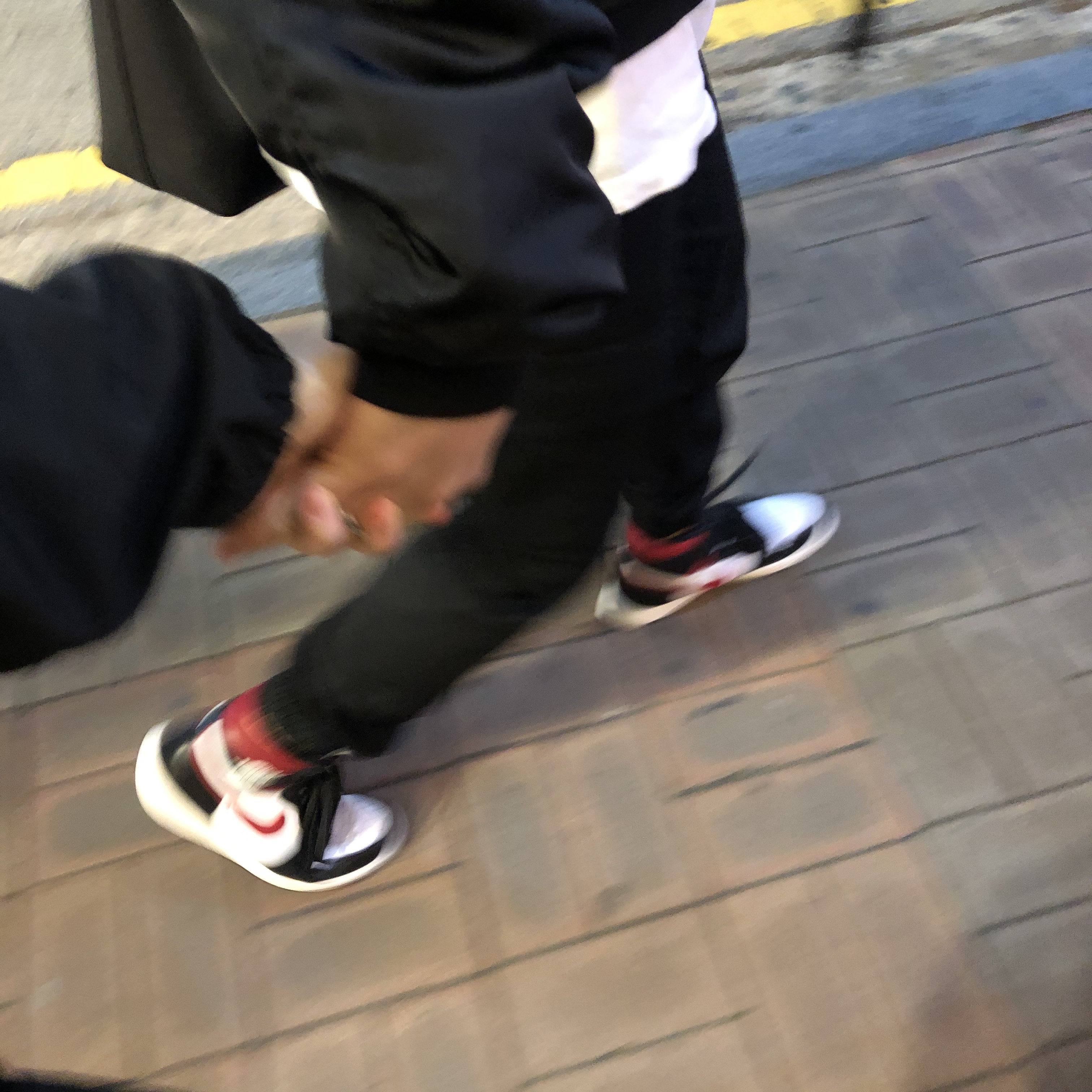 Jordan 1 Retro High OG Gym Red 착용 스타일 - 1