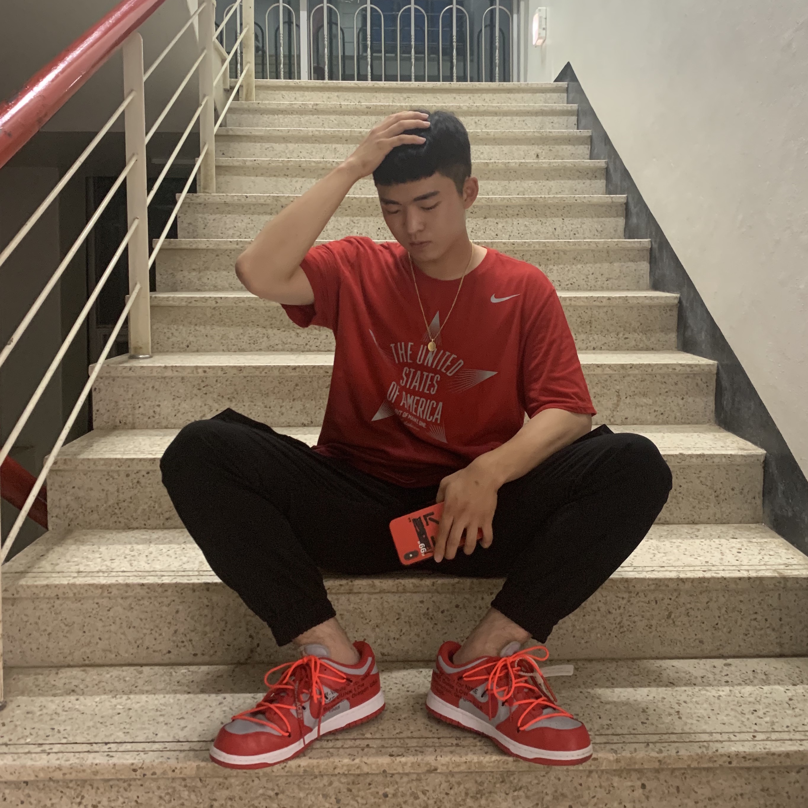 Nike x Off-White Dunk Low University Red 착용 스타일