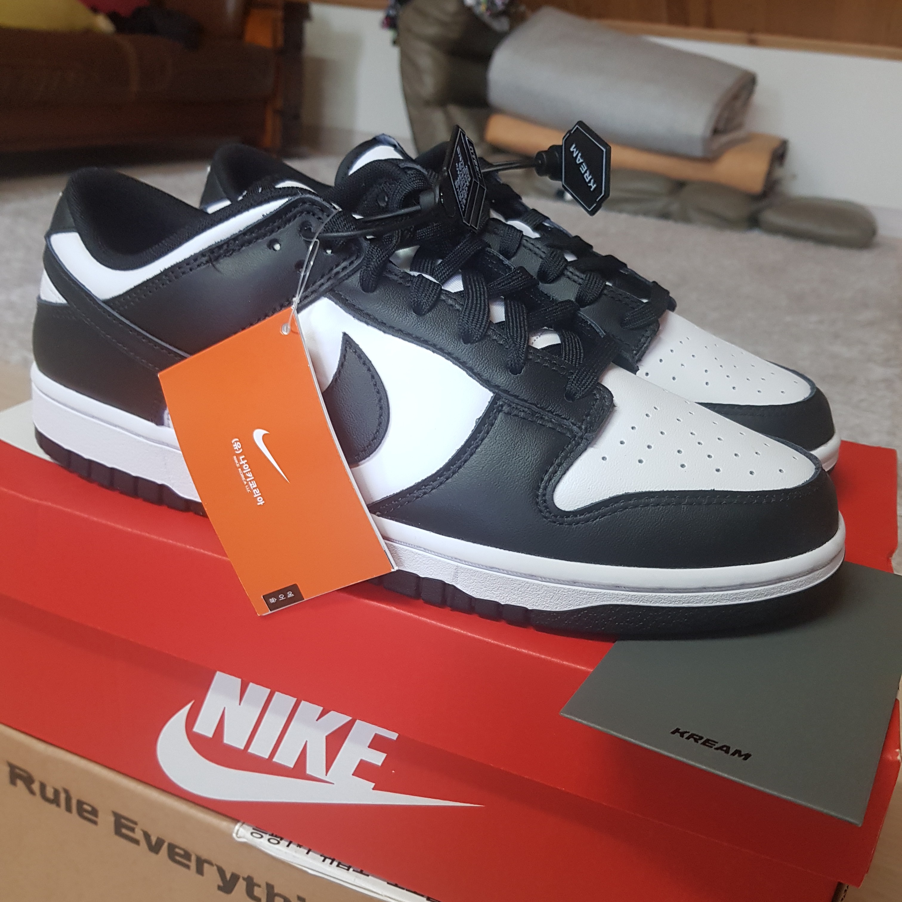 Nike Dunk Low Retro Black 착용 스타일 - 1