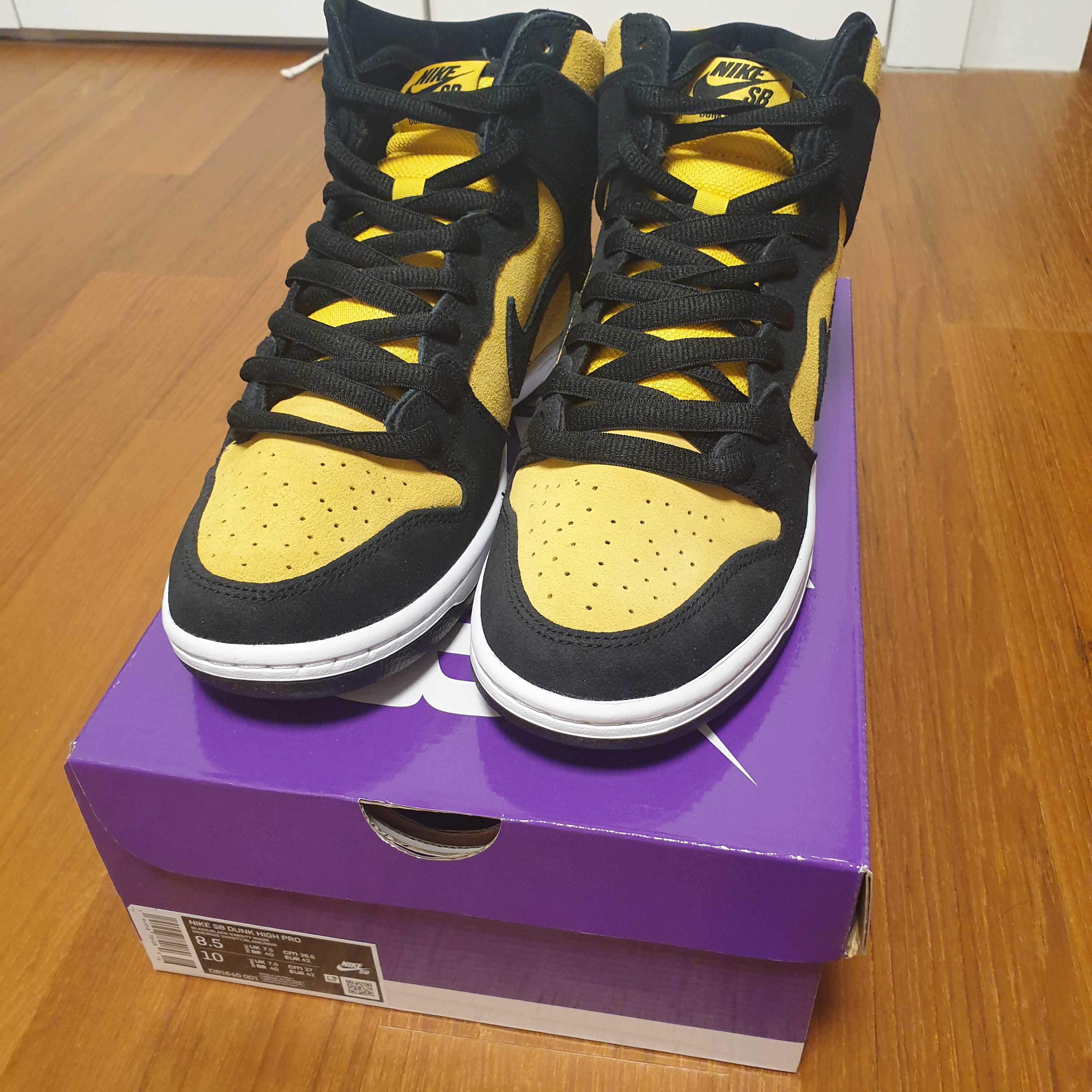 Nike SB Dunk High Pro Maize and Black 착용 스타일 - 3