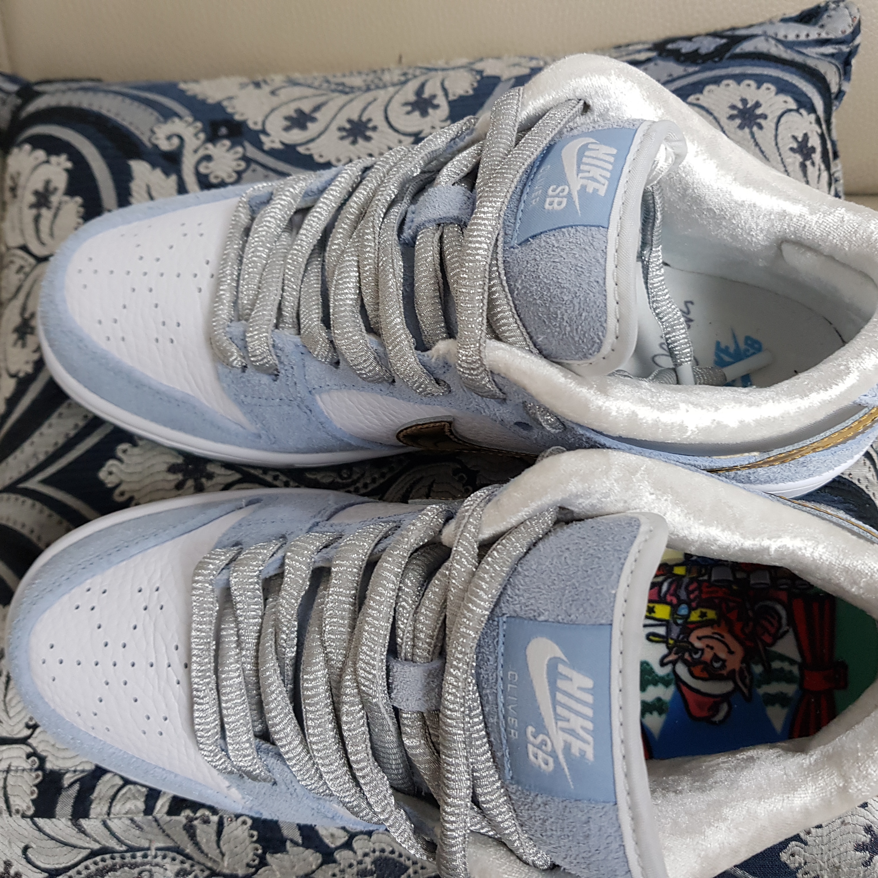 Nike x Sean Cliver SB Dunk Low Holiday Special 착용 스타일 - 3