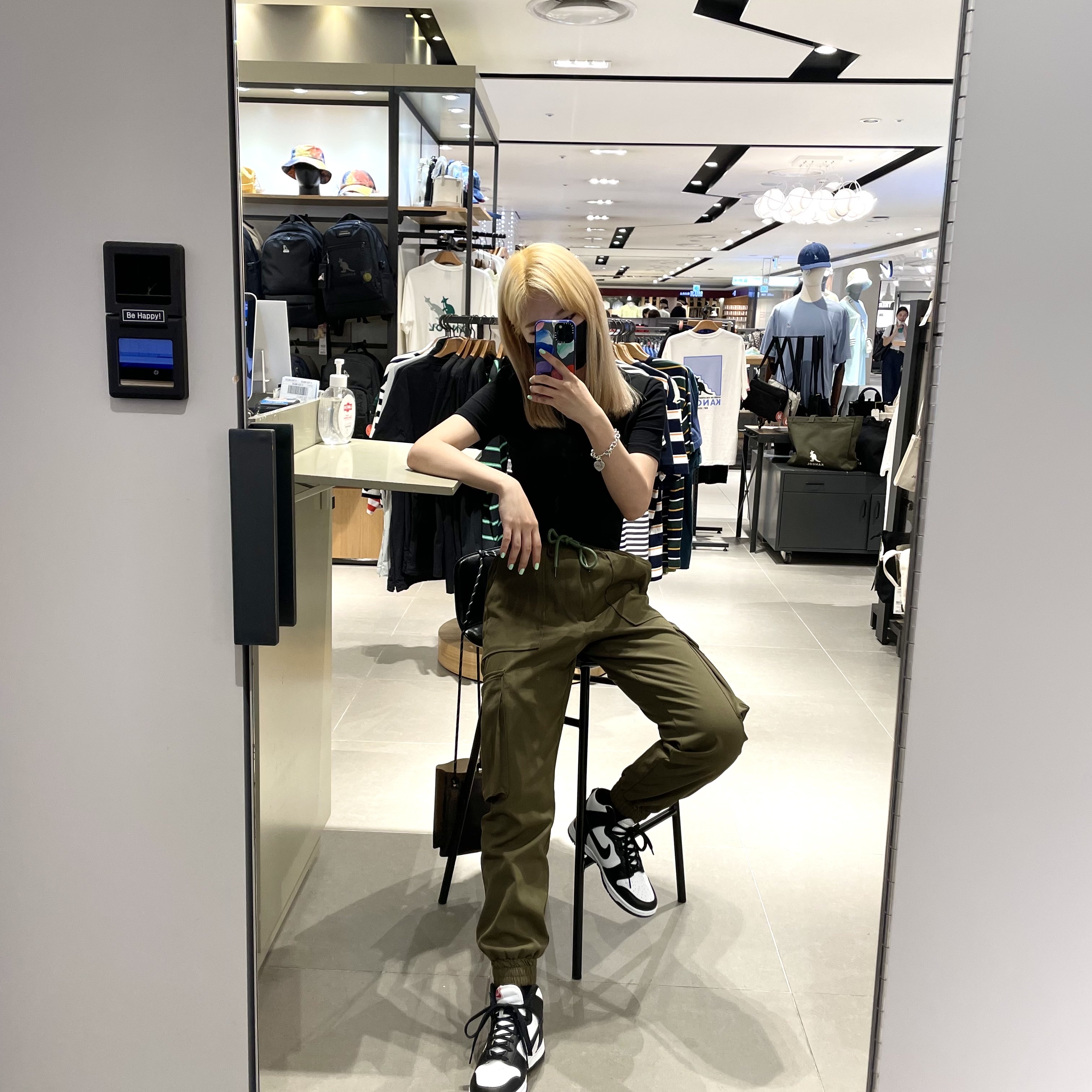 (W) Nike Dunk High Black and White 착용 스타일