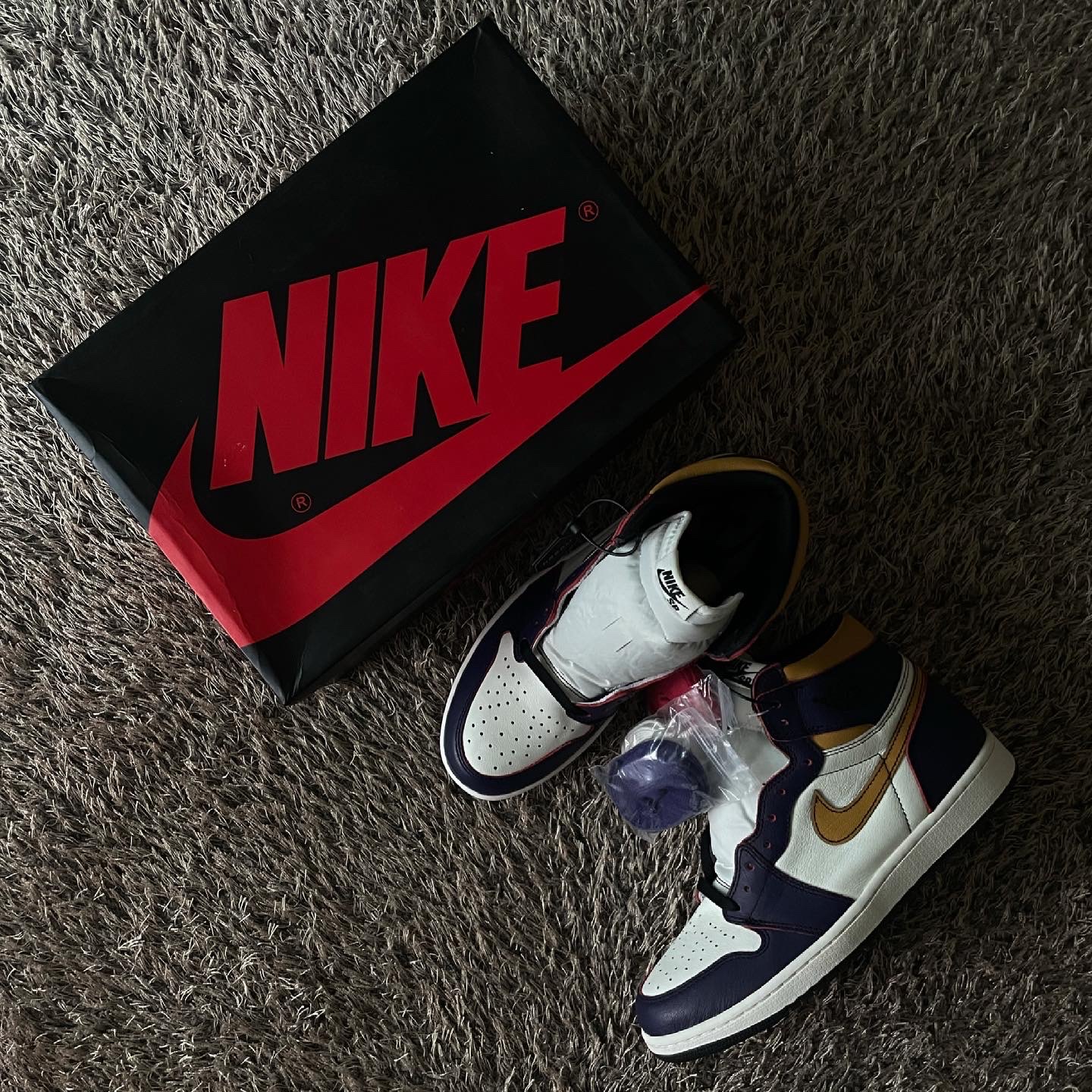 Jordan 1 Retro High OG Defiant SB LA to Chicago 착용 스타일 - 4