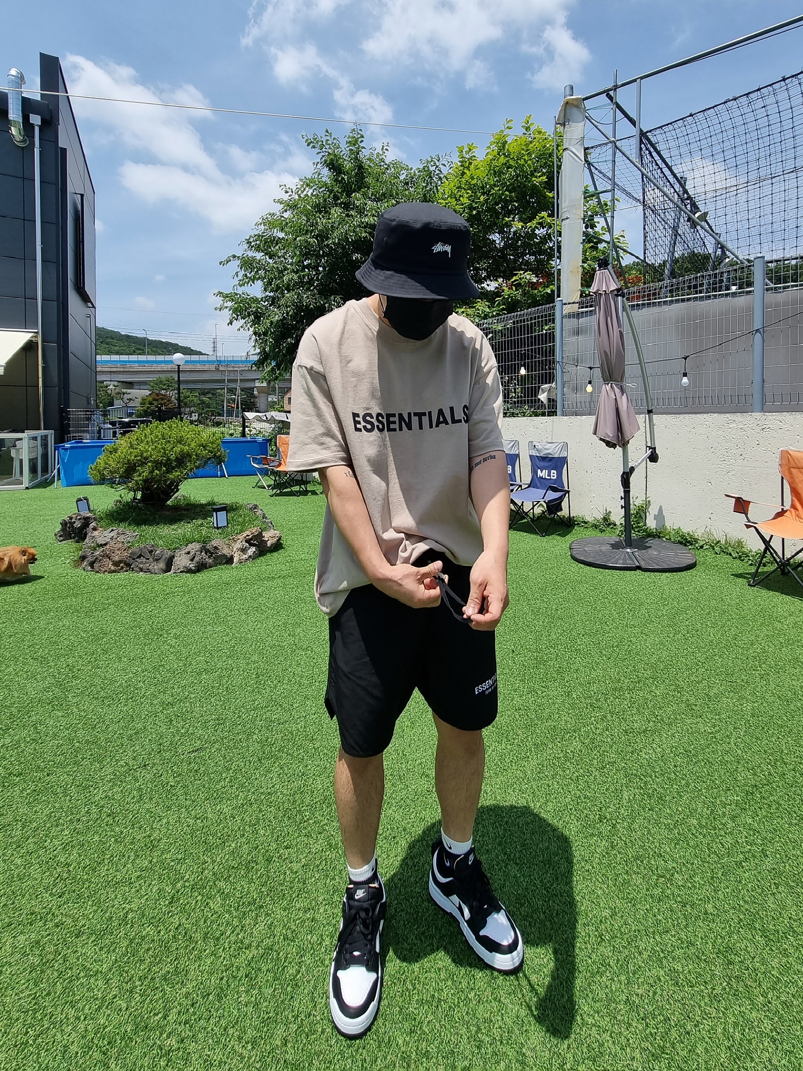 Essentials 3D Silicon Applique Boxy T-Shirt String Tan - 20SS, (W) Nike Dunk Low Disrupt Black White 착용 스타일