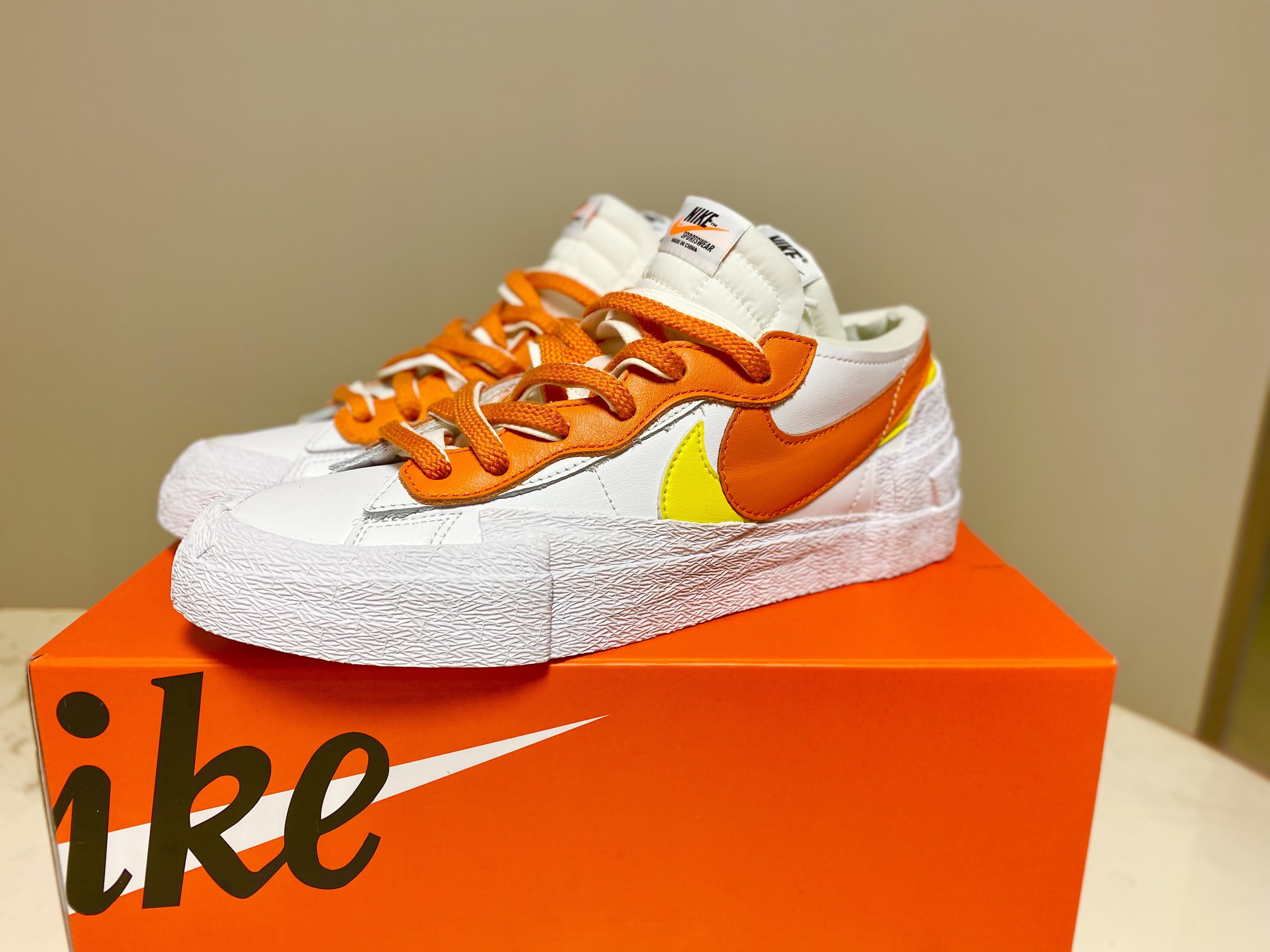 Nike x Sacai Blazer Low Magma Orange 착용 스타일 - 1