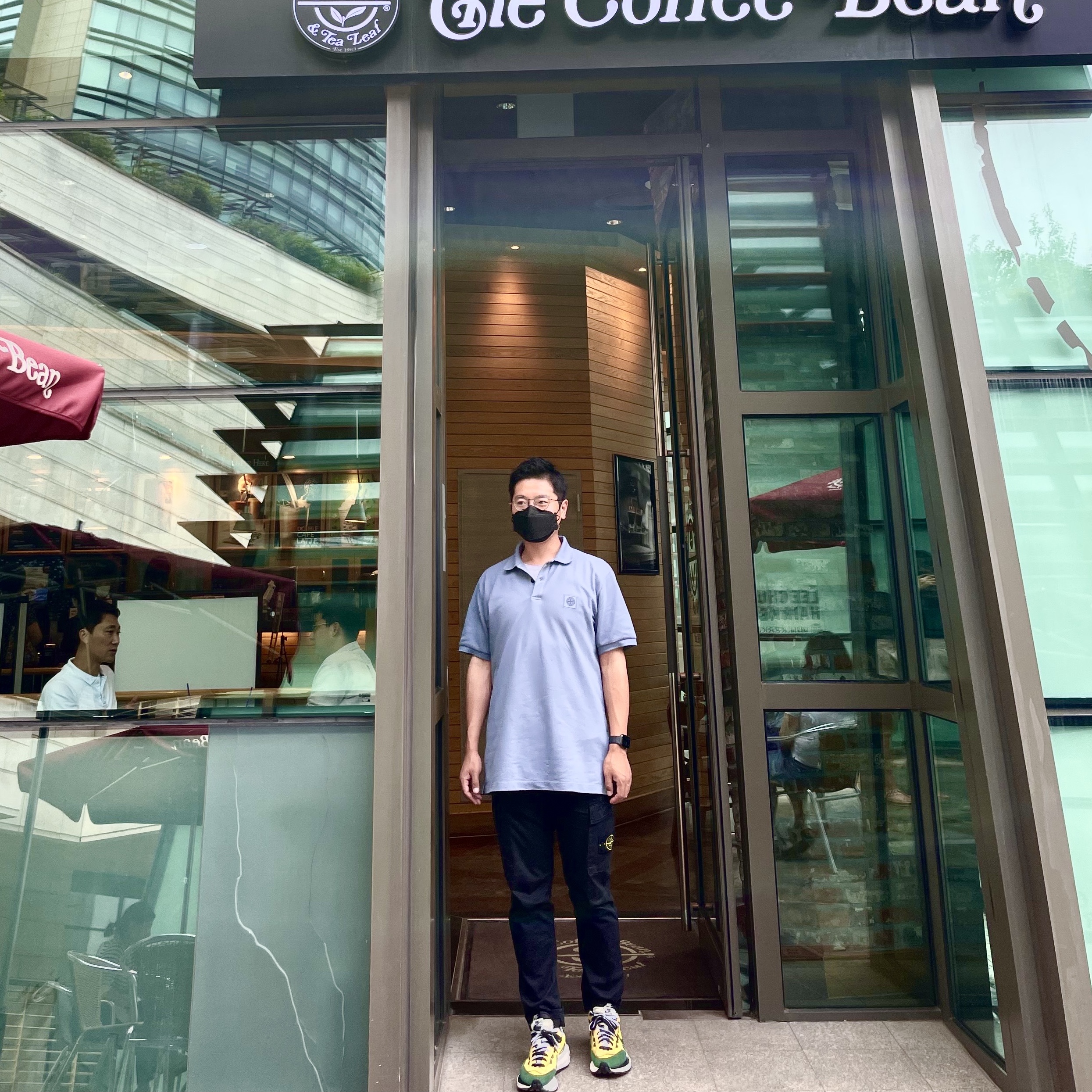 Nike x Sacai VaporWaffle Tour Yellow & Gorge Green Sail, Stone Island 31303 Cargo Pants Black - 21SS 착용 스타일