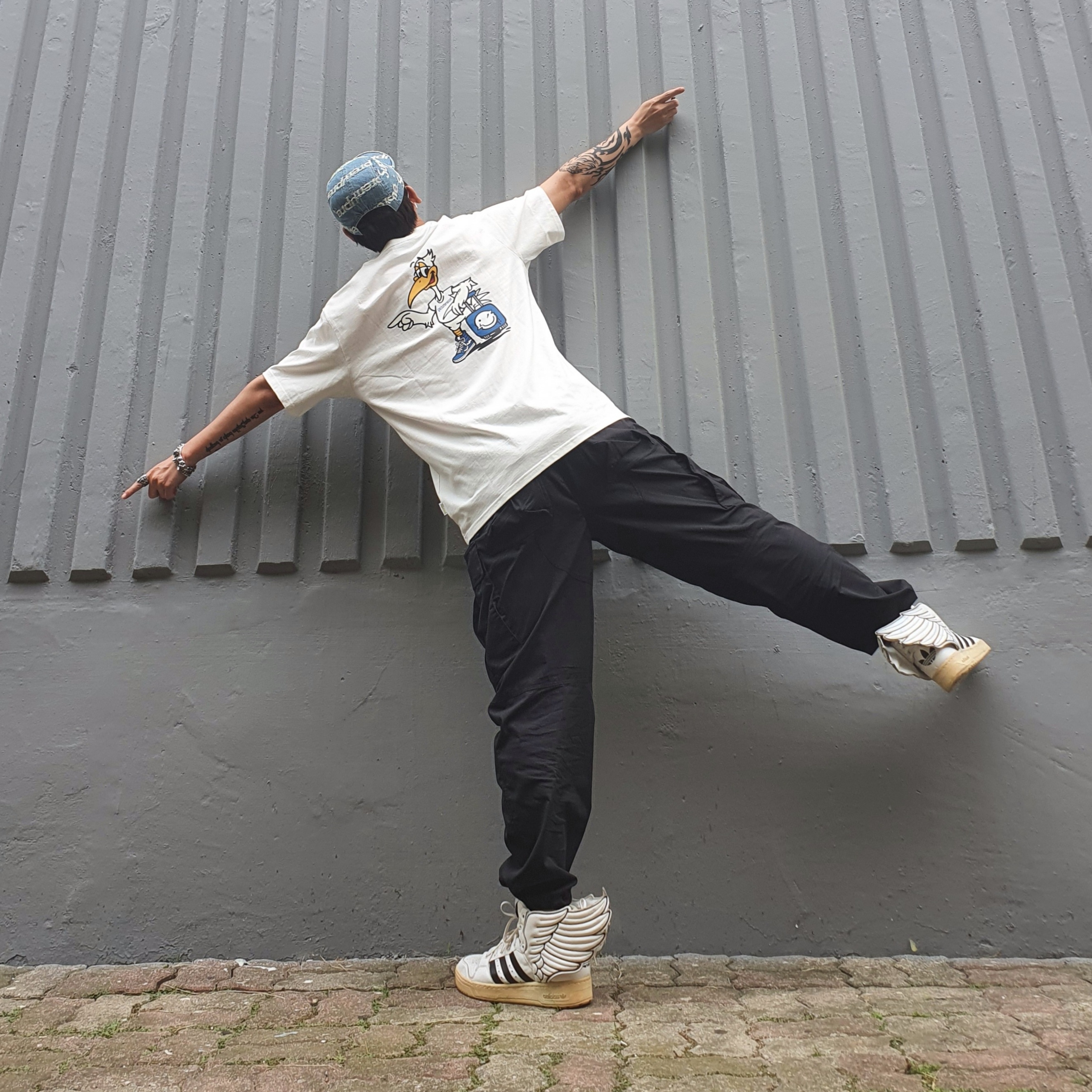 Supreme Frayed Logos Denim Camp Cap Blue - 21SS 착용 스타일