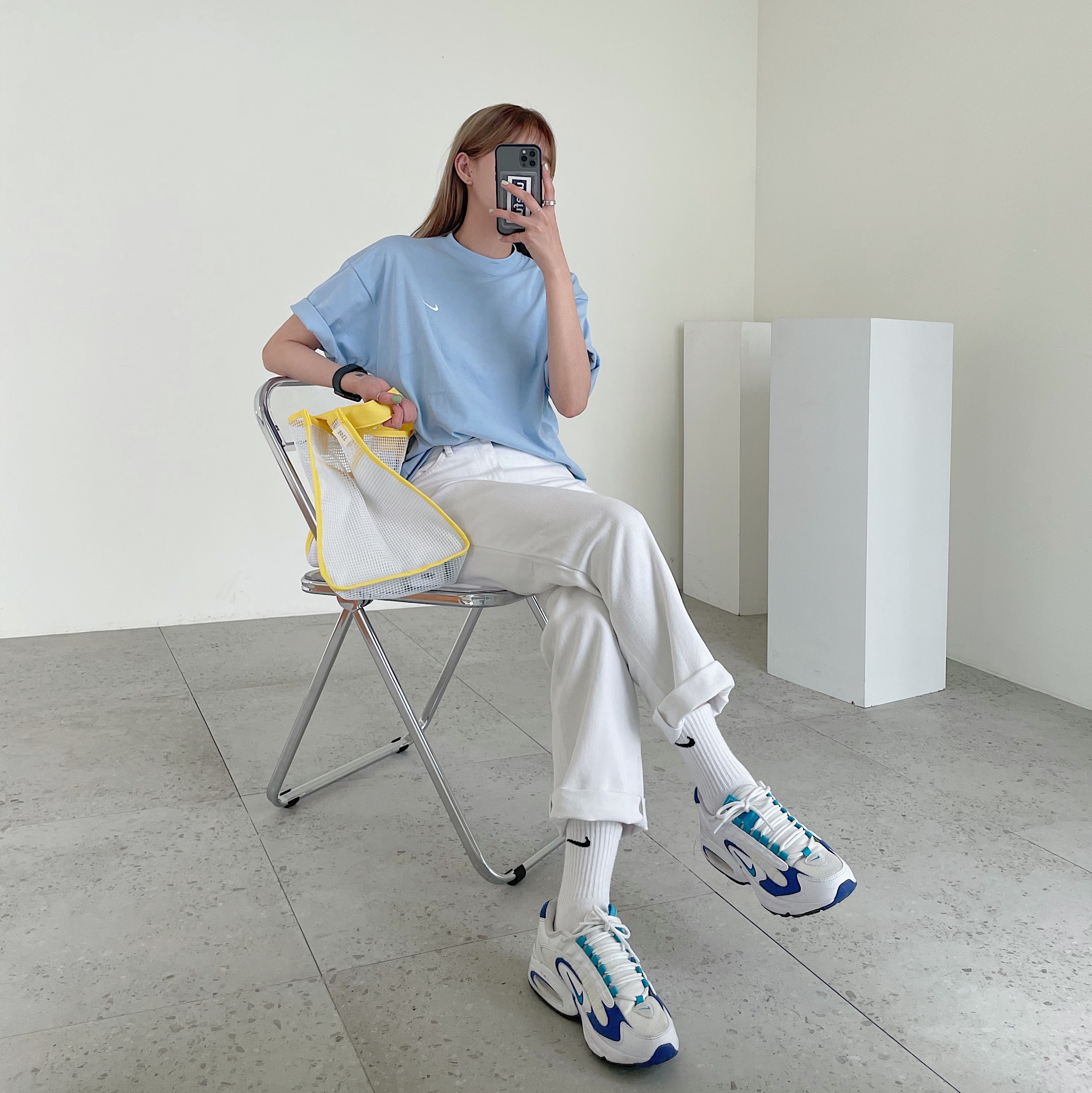 Nike Air Max Triax 96 Varsity Royal, Nike NRG Solo Swoosh T-Shirt Psychic Blue - US/EU 착용 스타일 - 1
