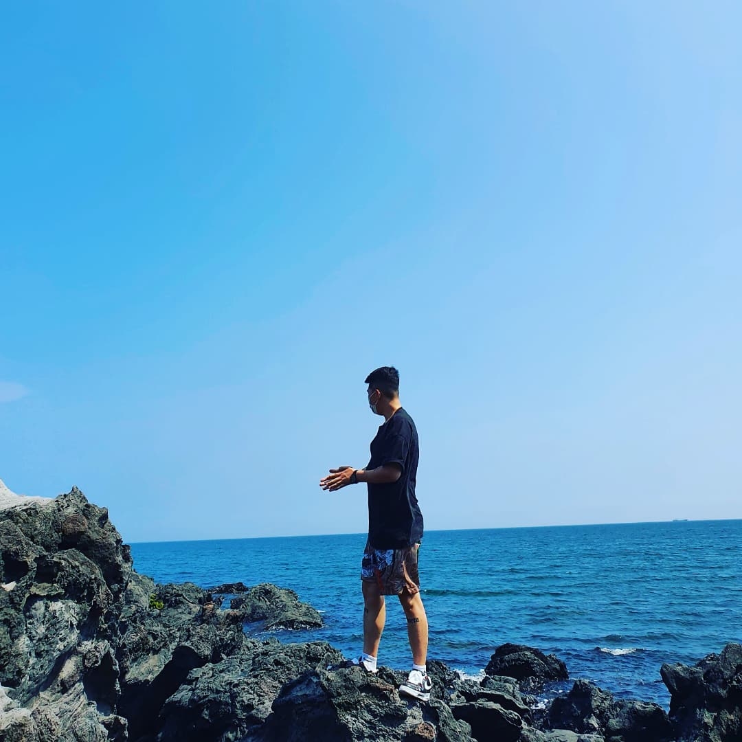 Nike x Peaceminusone Air Force 1 Low Para-Noise, Jordan x Travis Scott Pool Shorts - Asia 착용 스타일