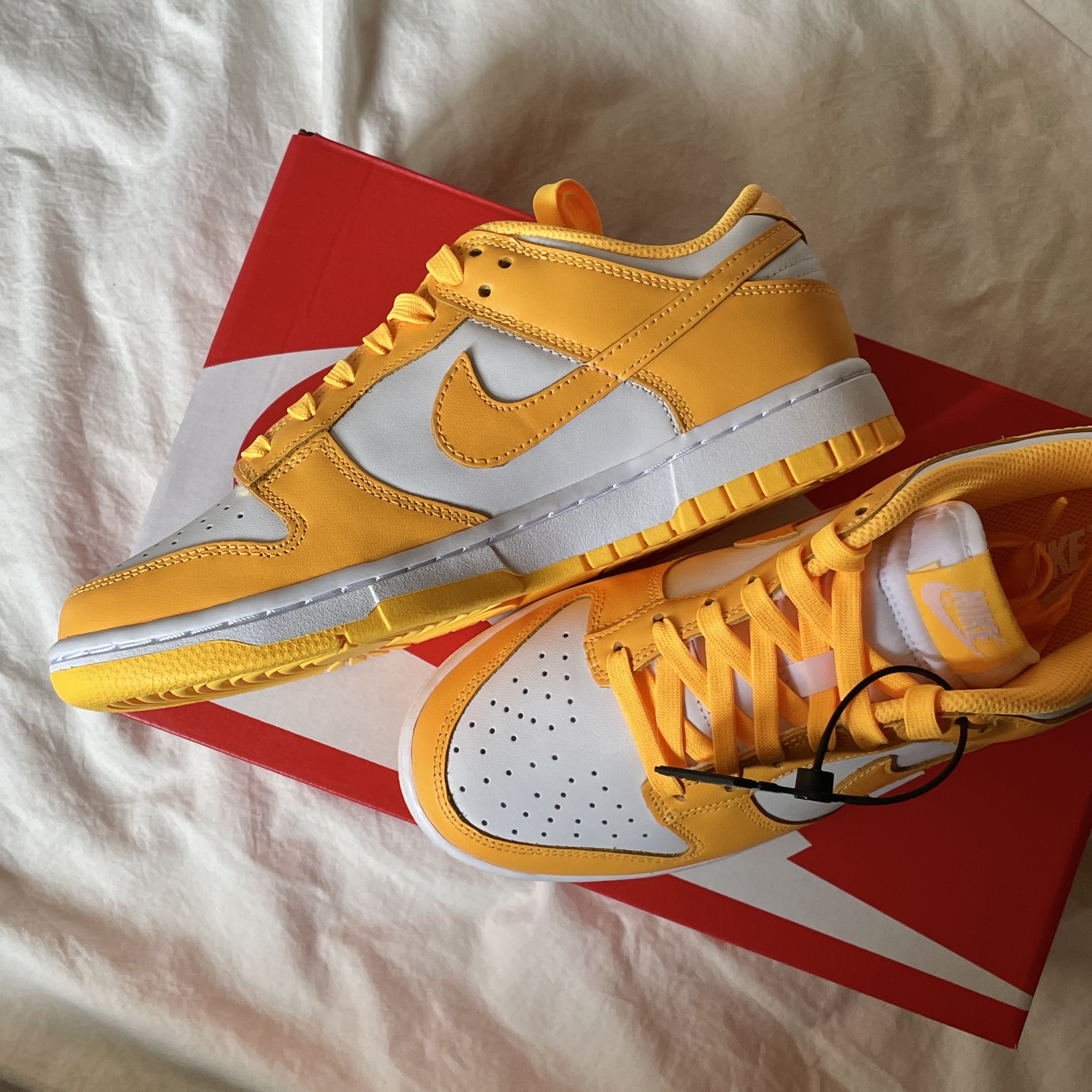 (W) Nike Dunk Low Laser Orange 착용 스타일