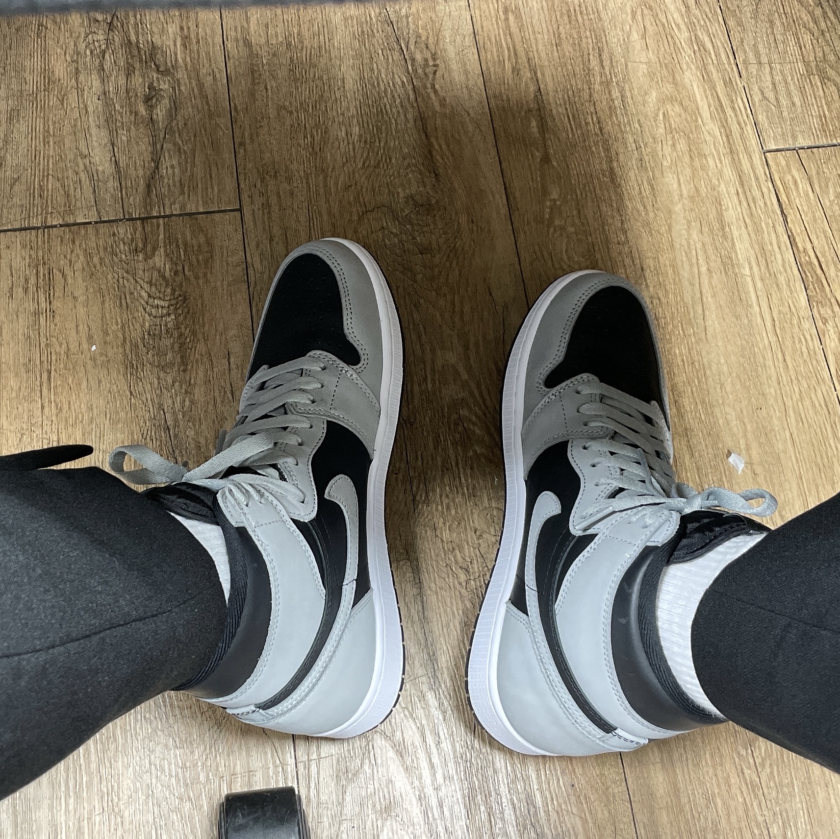 Jordan 1 Retro High OG Shadow 2.0 착용 스타일 - 2