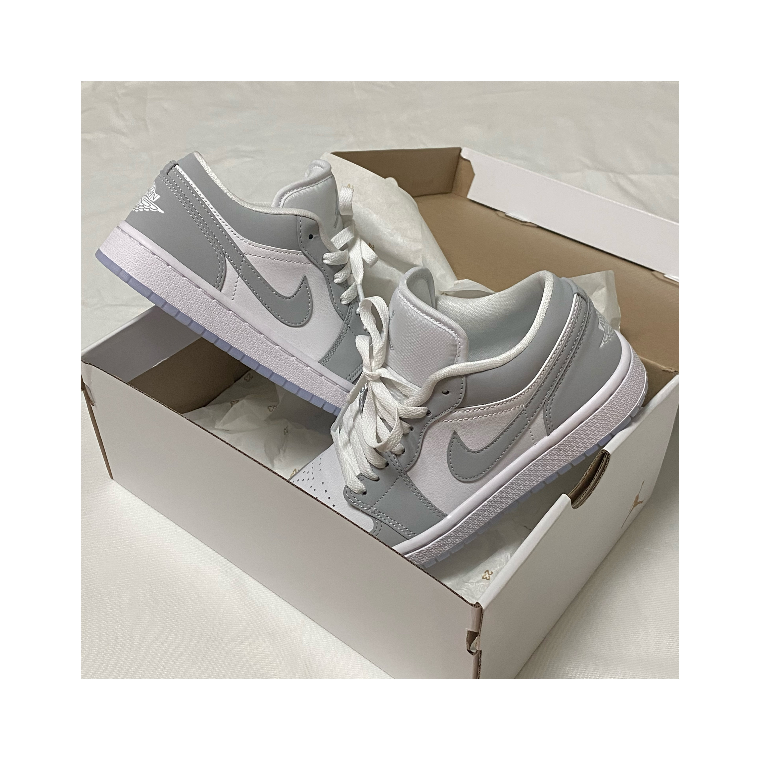 (W) Jordan 1 Low White Wolf Grey 착용 스타일
