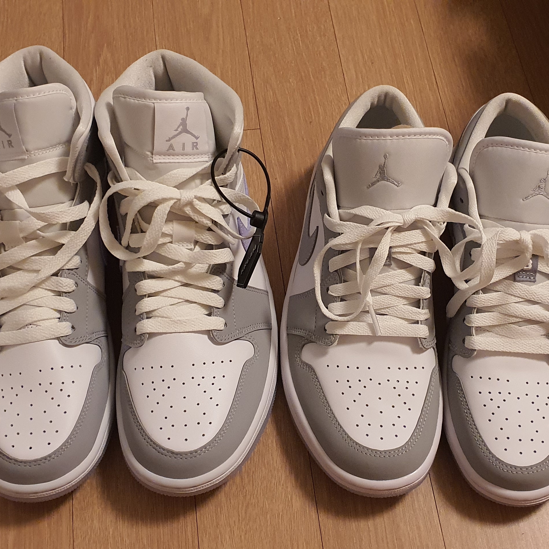 (W) Jordan 1 Mid Wolf Grey, (W) Jordan 1 Low White Wolf Grey 착용 스타일 - 2