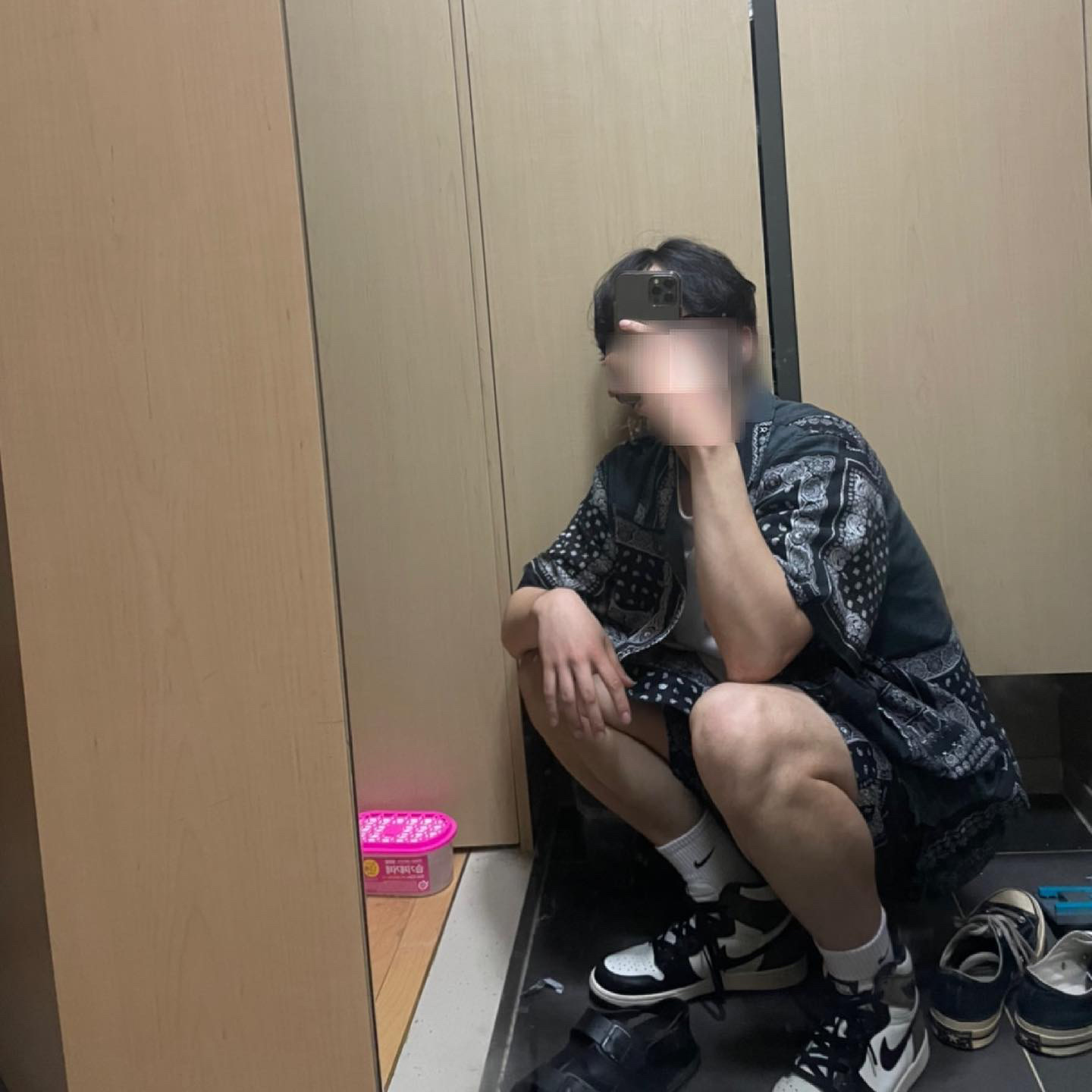 Jordan 1 Retro High OG Black Mocha 착용 스타일