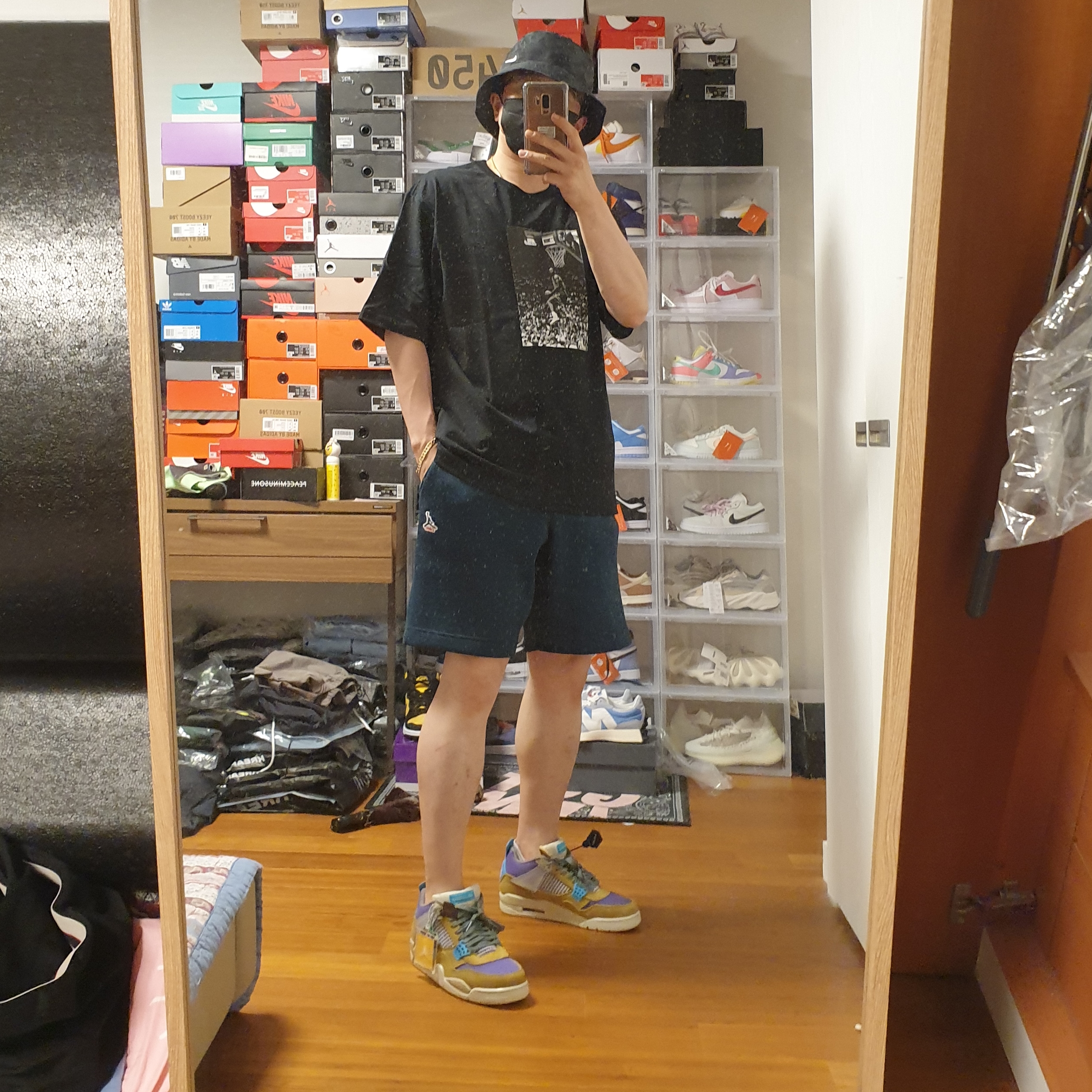 Jordan 4 x Union Retro SP Desert Moss, Jordan x Union Leisure Shorts Navy 착용 스타일 - 1