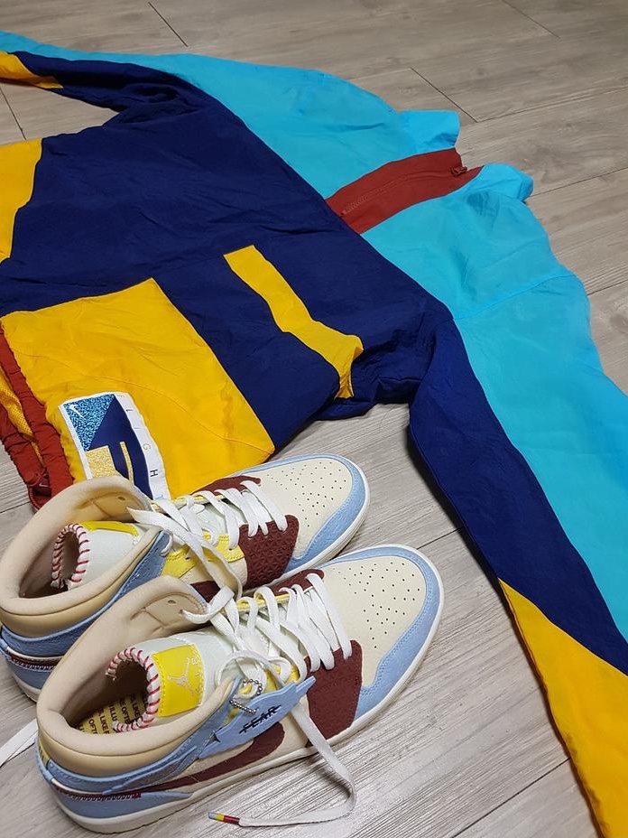 Jordan 1 x Maison Chateau Rouge Mid SE Fearless 착용 스타일 - 1