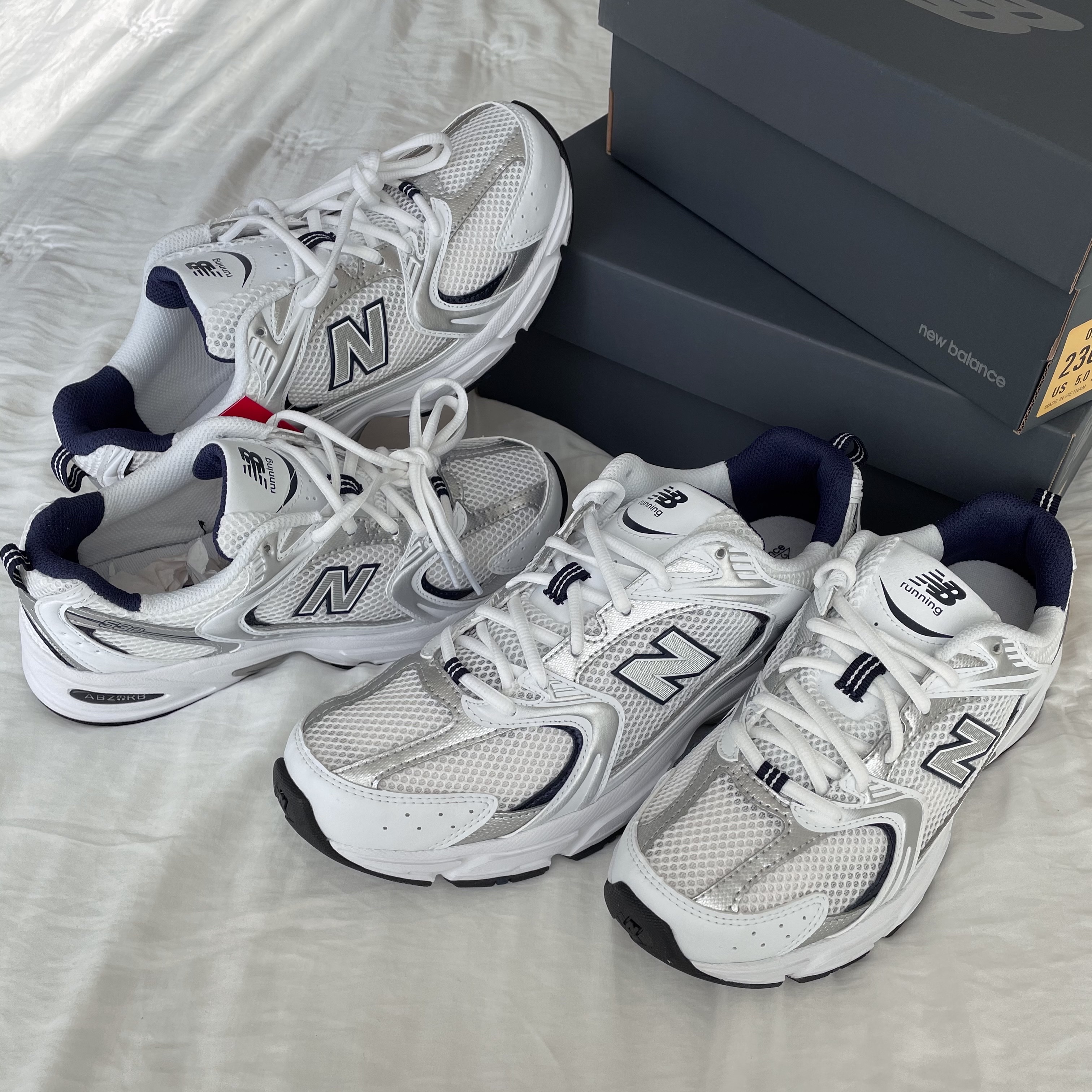 New Balance 530 White 착용 스타일
