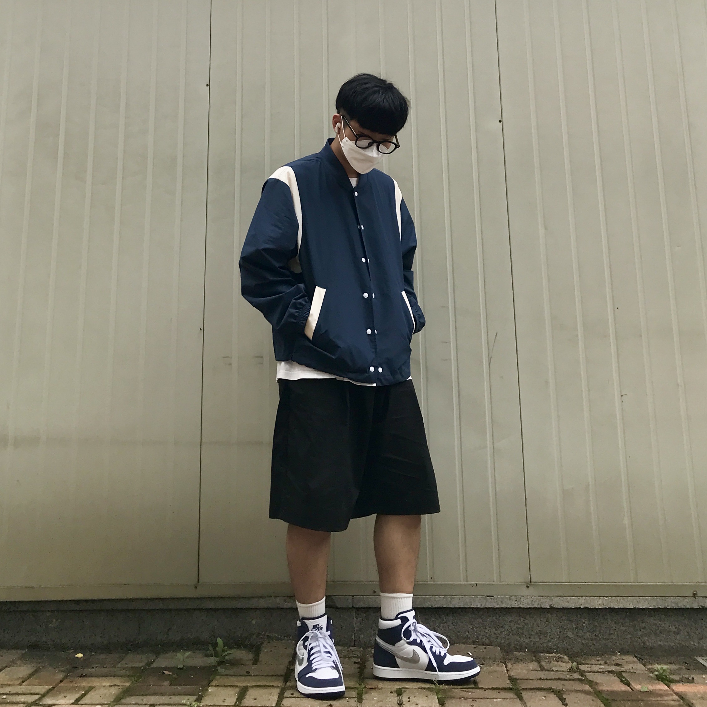 Jordan 1 Retro High OG CO.JP Midnight Navy 착용 스타일 - 3