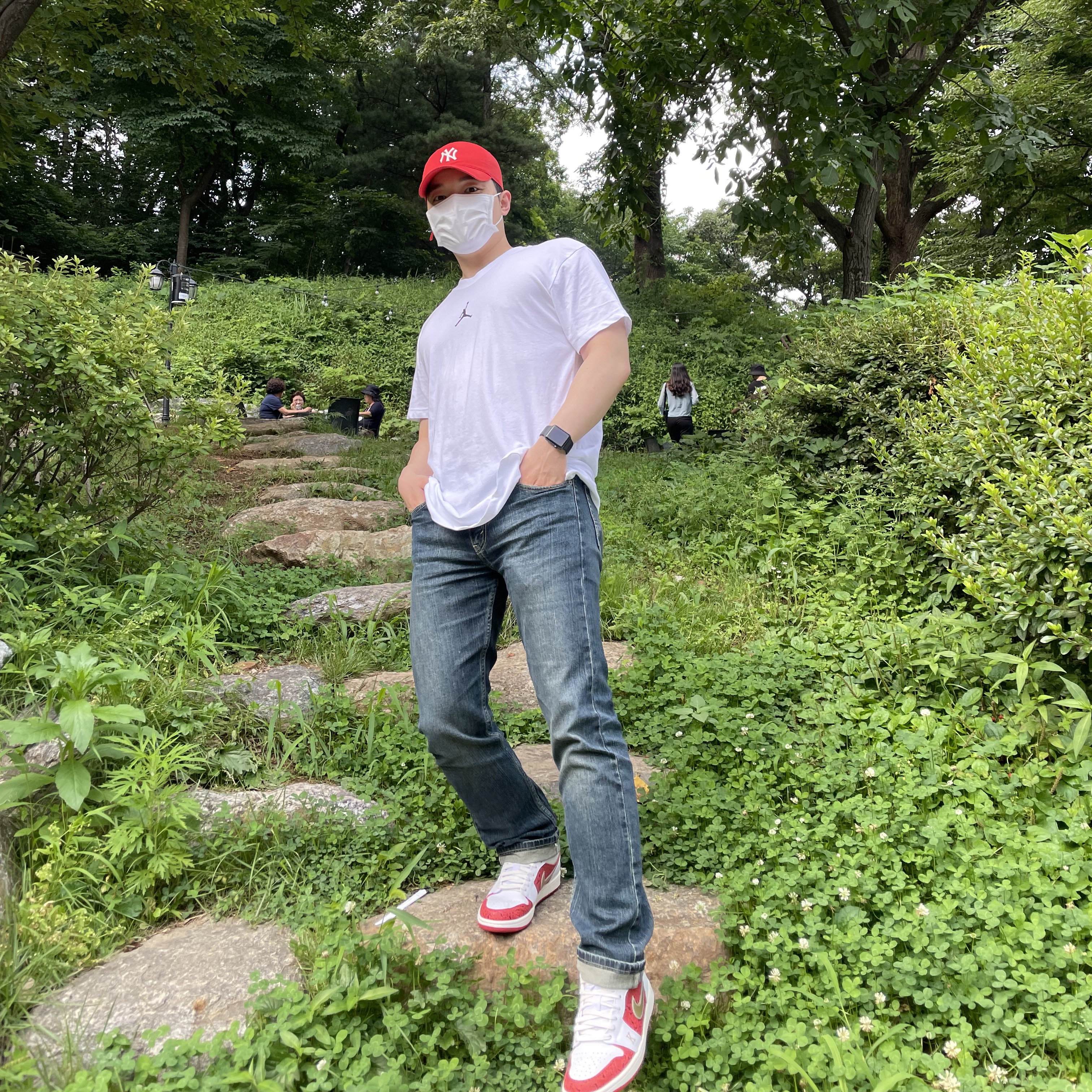 Jordan 1 Low SE Spades 착용 스타일