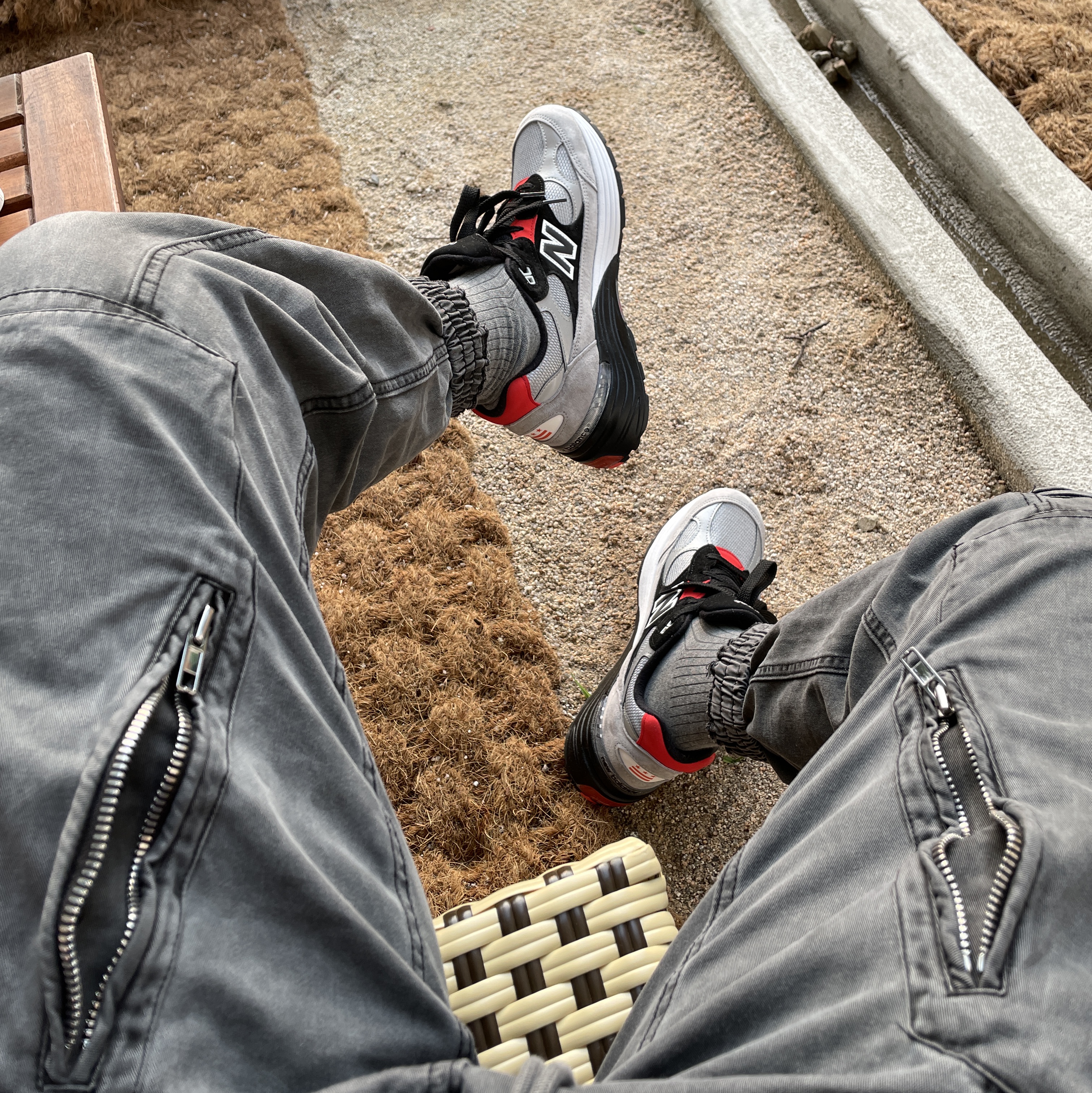 New Balance x DTLR 992 Made in USA Discover and Celebrate 착용 스타일 - 1