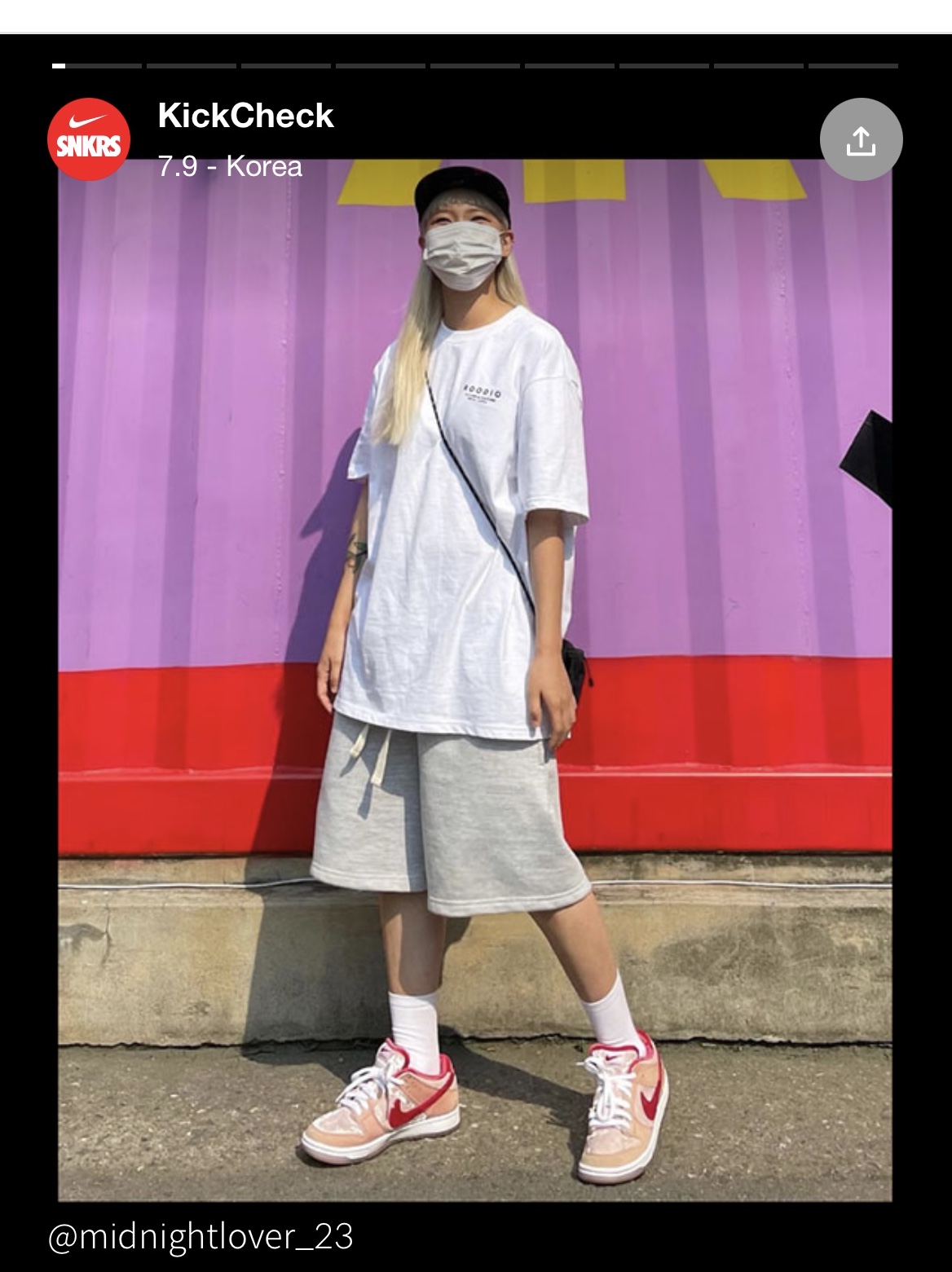 Nike x StrangeLove SB Dunk Low Pink (Regular Box) 착용 스타일 - 2