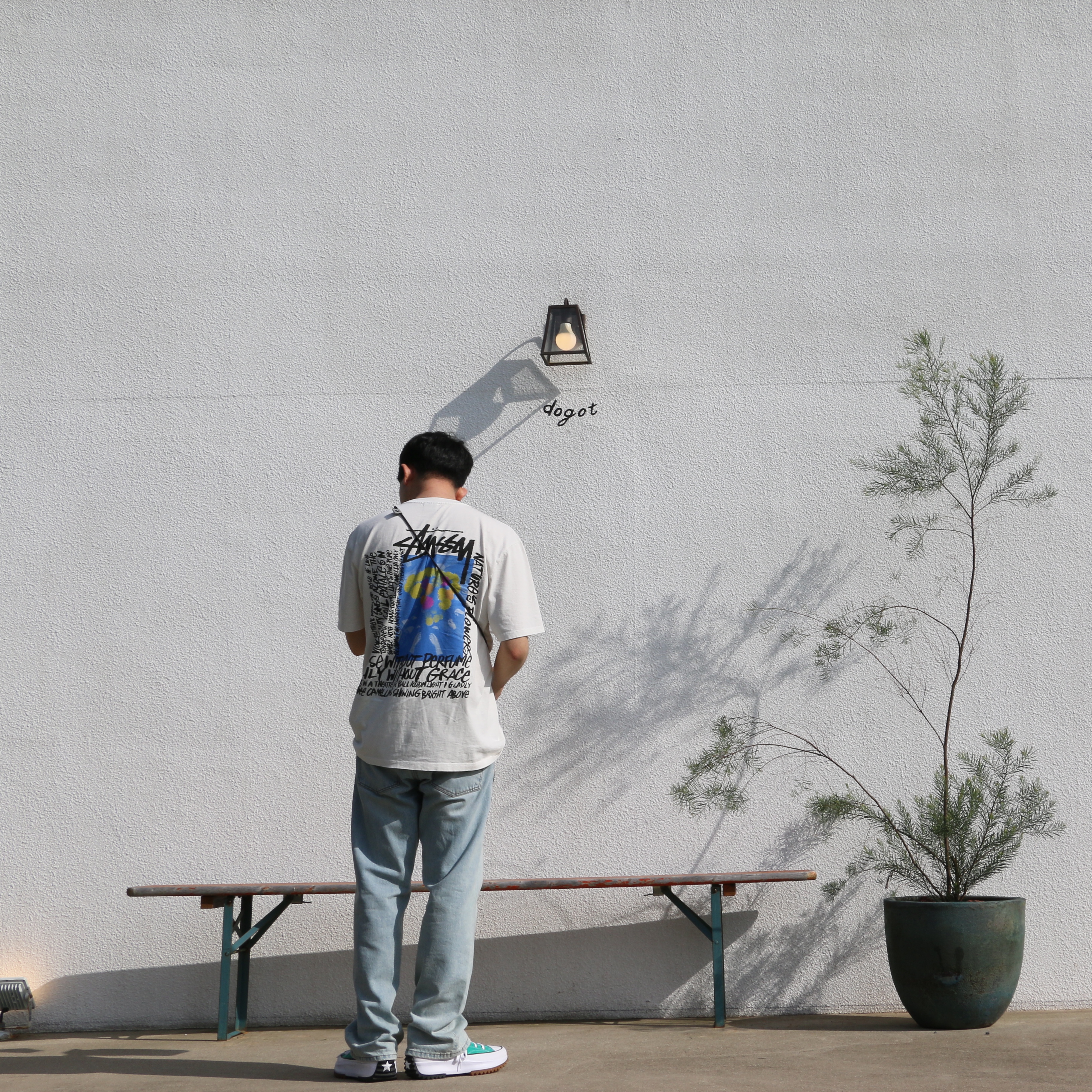 Stussy Camellias Pig. Dyed T-Shirt Natural, Converse Run Star Hike Hi Court Green 착용 스타일
