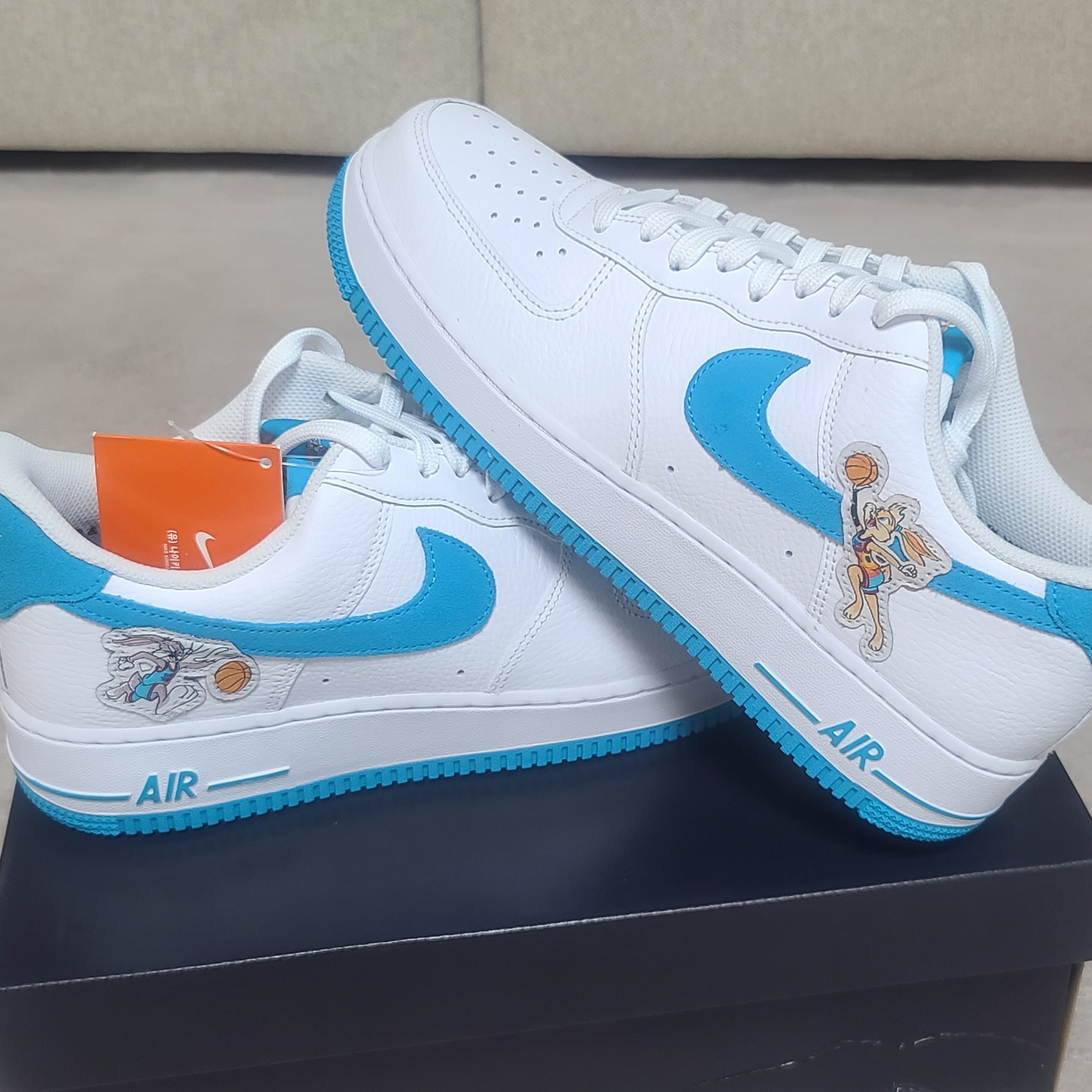 Nike x Space Jam: A New Legacy Air Force 1 '07 Tune Squad 착용 스타일