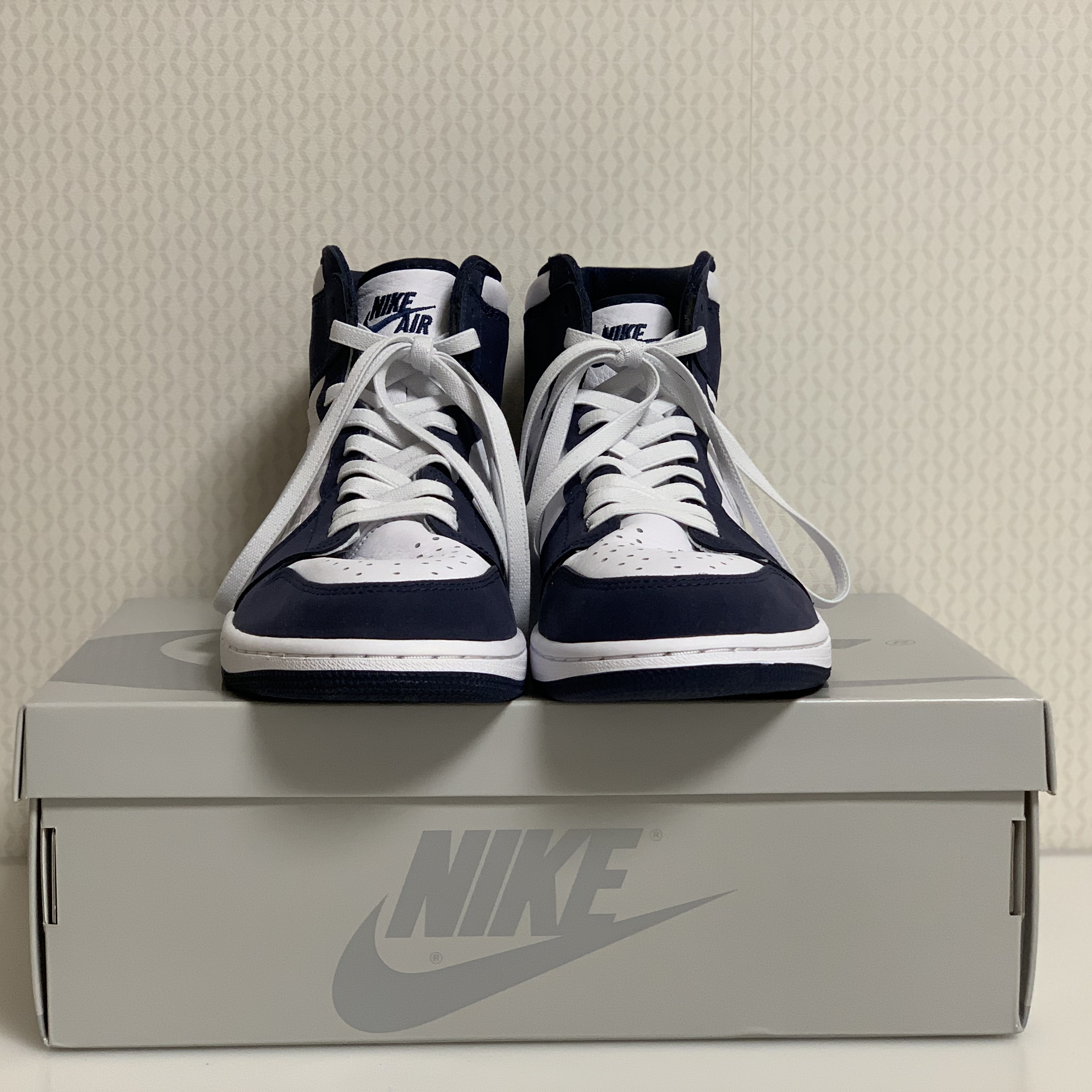 Jordan 1 Retro High OG CO.JP Midnight Navy 착용 스타일 - 2