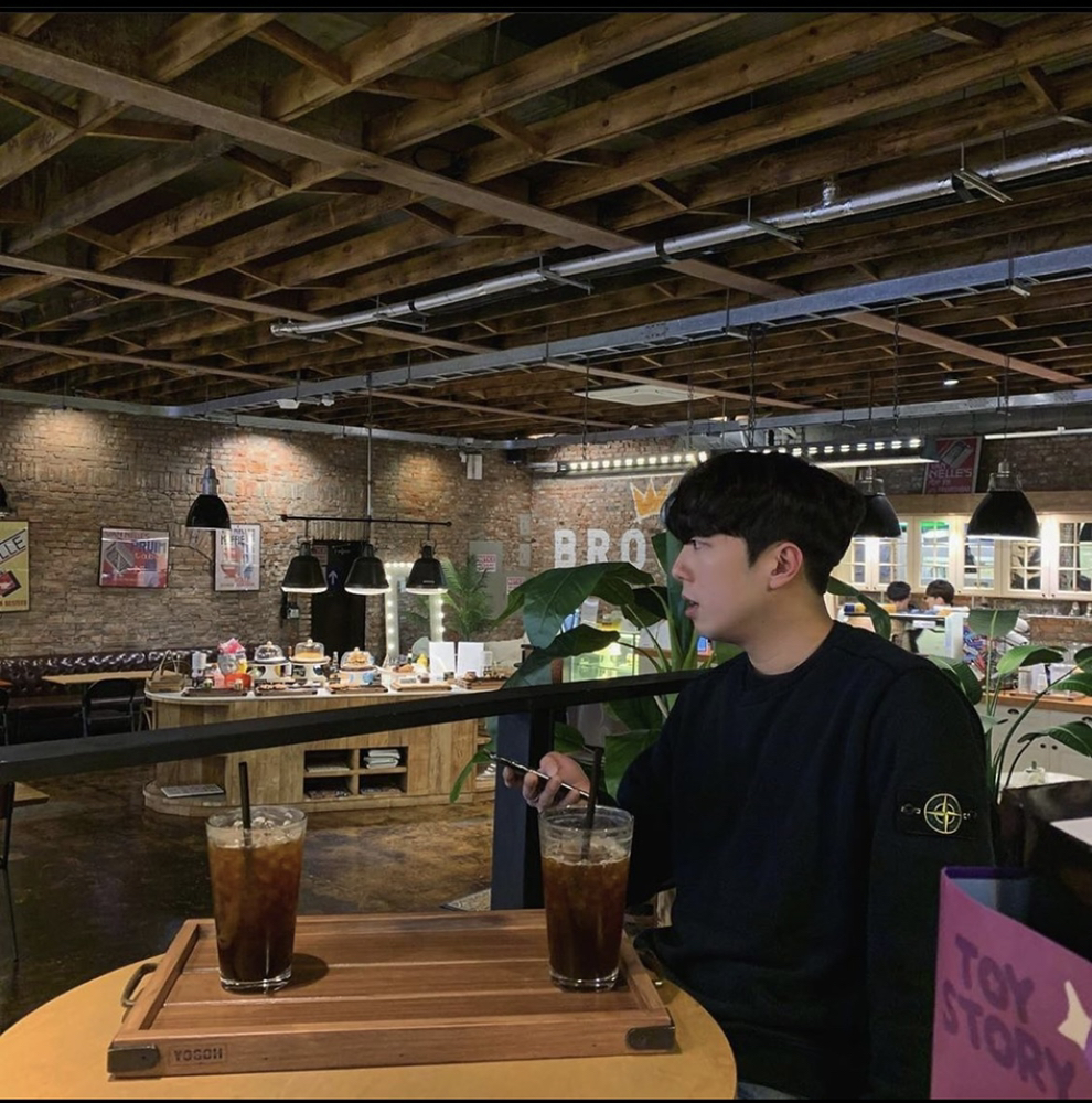 KREAM 프로필 이미지
