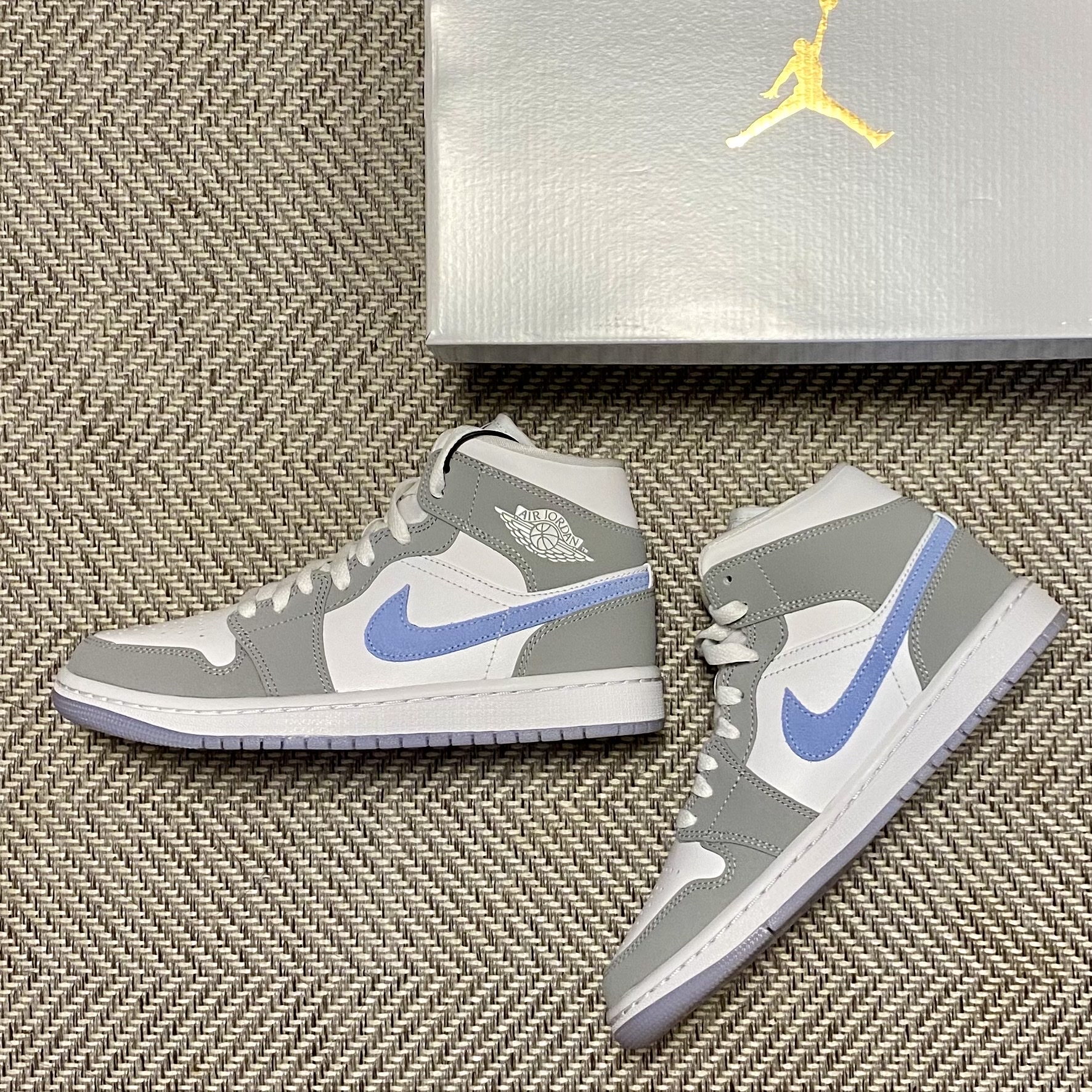 (W) Jordan 1 Mid Wolf Grey 착용 스타일