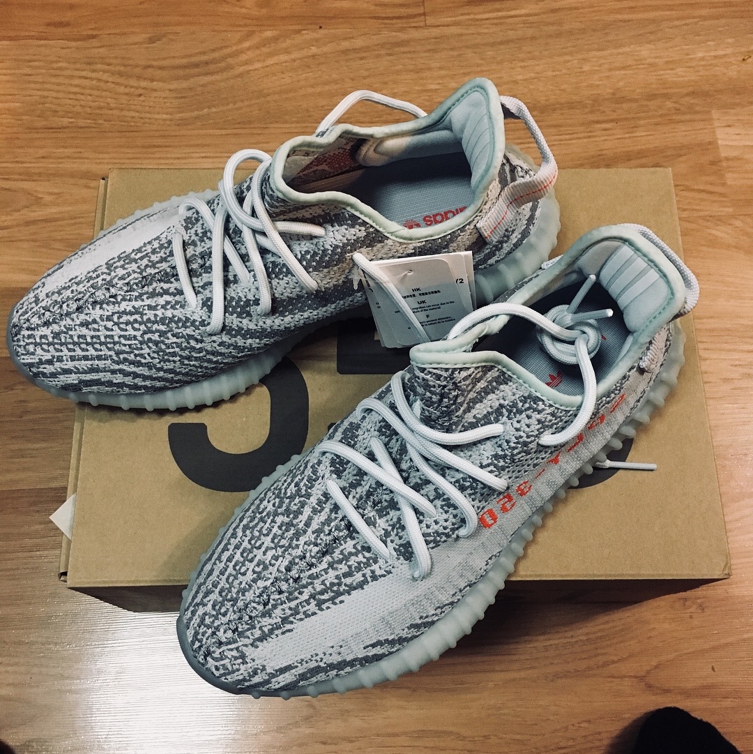 Adidas Yeezy Boost 350 V2 Blue Tint 2017 착용 스타일