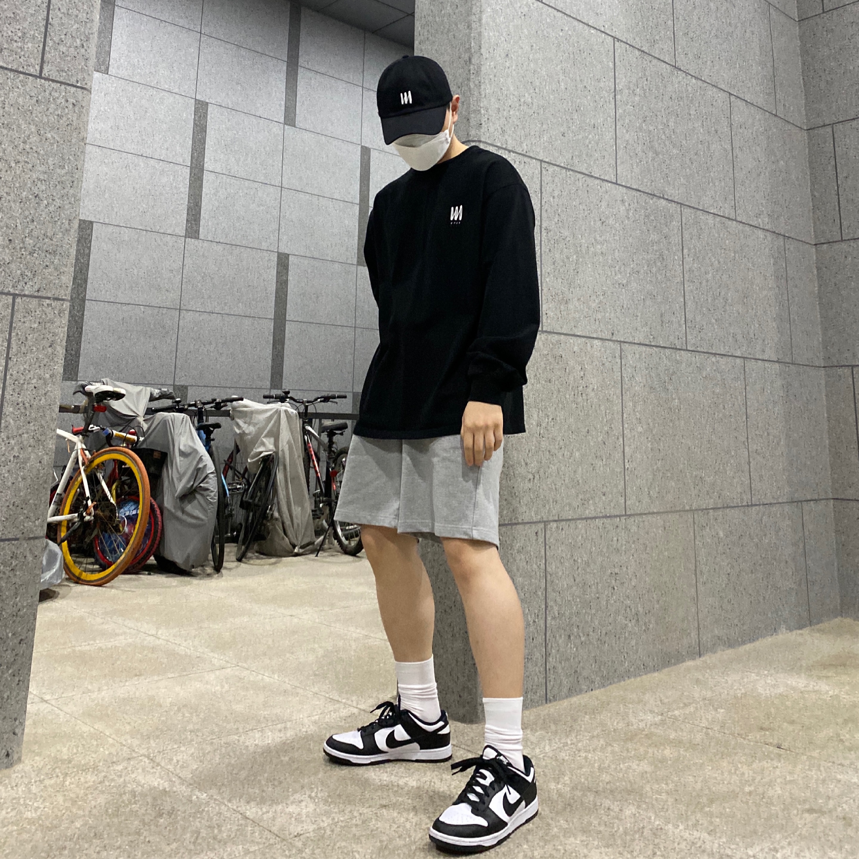 Nike Dunk Low Retro Black 착용 스타일