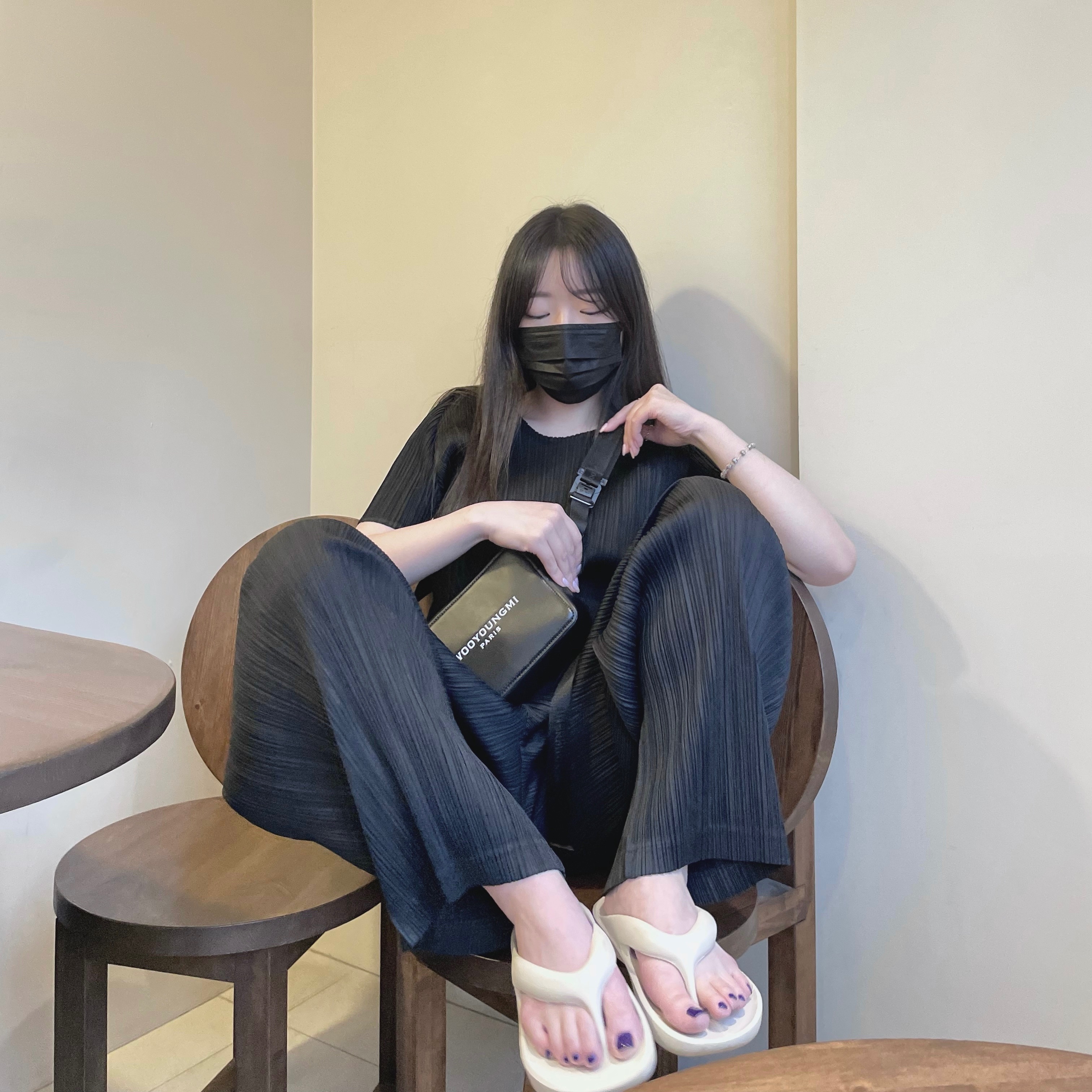 New Balance x Taw&Toe Flip Flop Ivory 착용 스타일