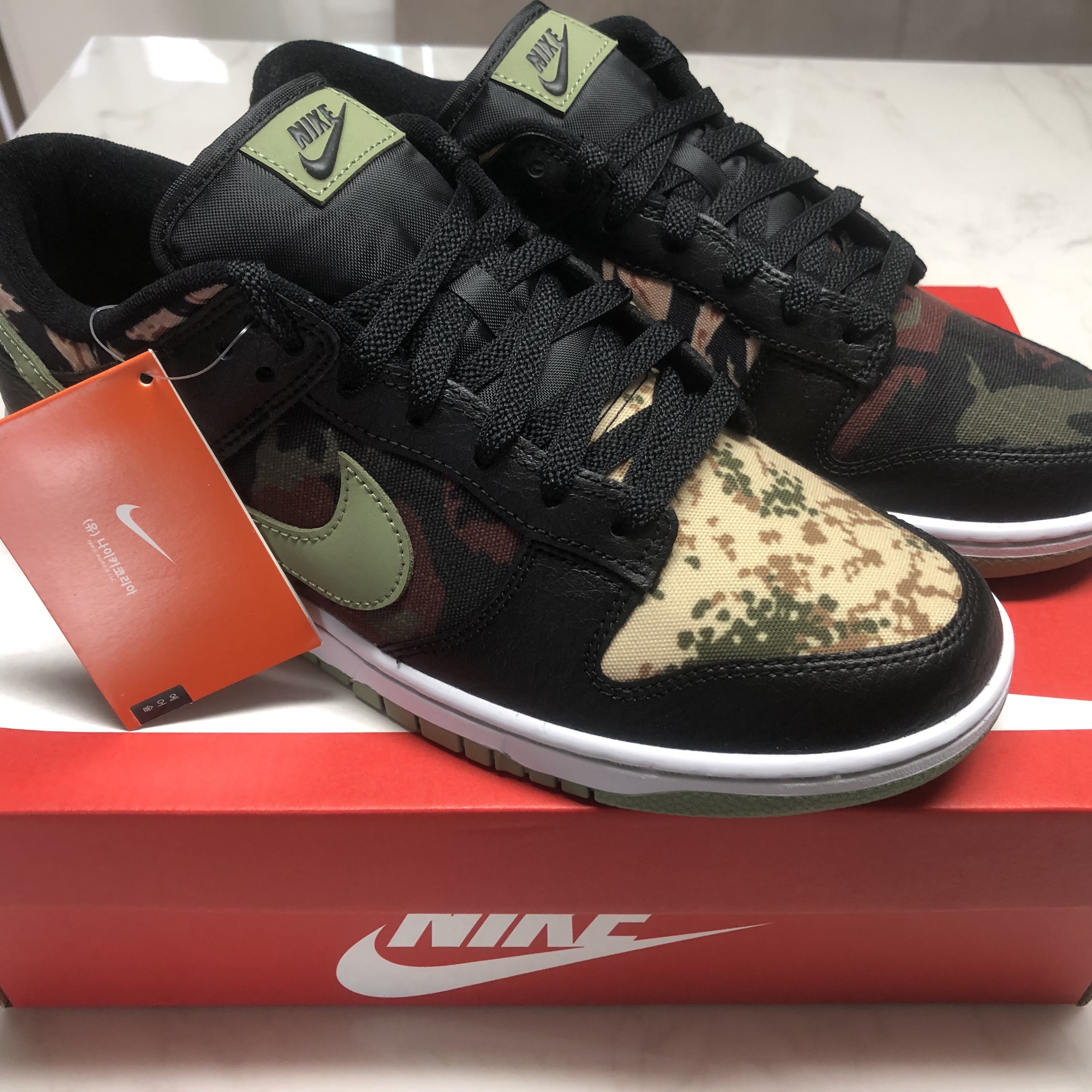 Nike Dunk Low SE Black Multi Camo 착용 스타일 - 1