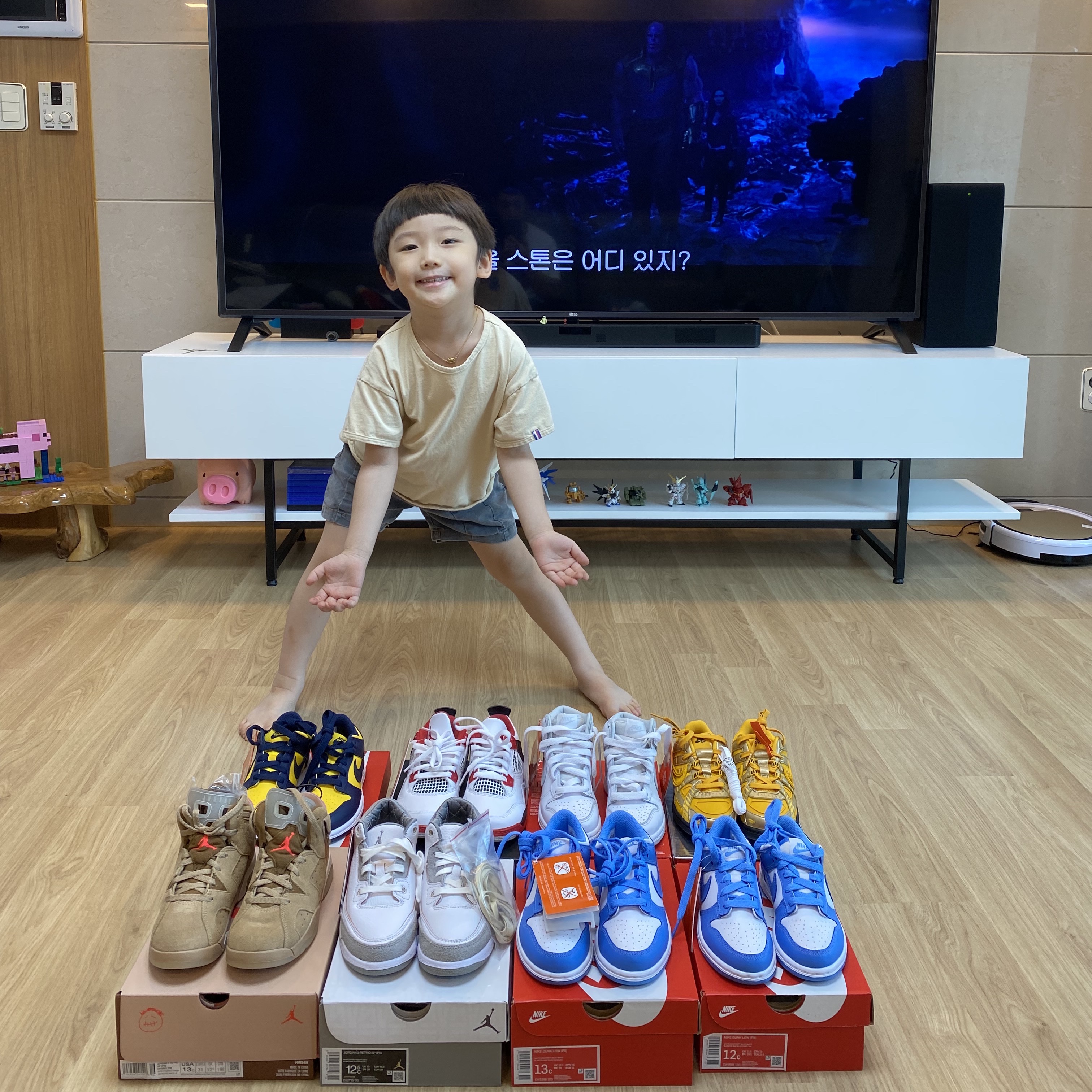 (PS) Nike Dunk Low University Blue, (PS) Nike x Off-White Air Rubber Dunk University Gold 착용 스타일