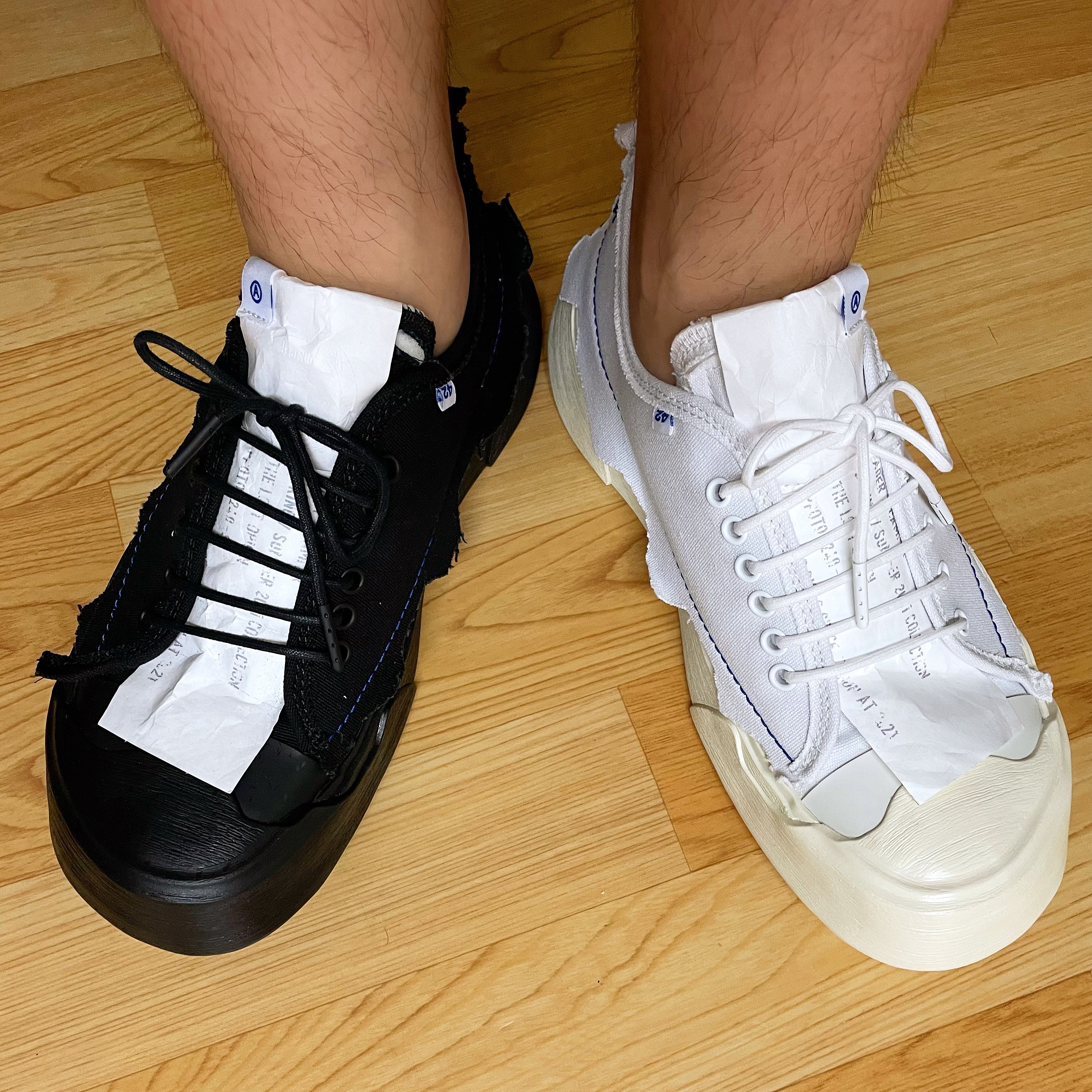Camper x Ader Error Proto-111-S Cinder Basic Sneakers White, Camper x Ader Error Proto-111-S Cinder Basic Sneakers Black 착용 스타일