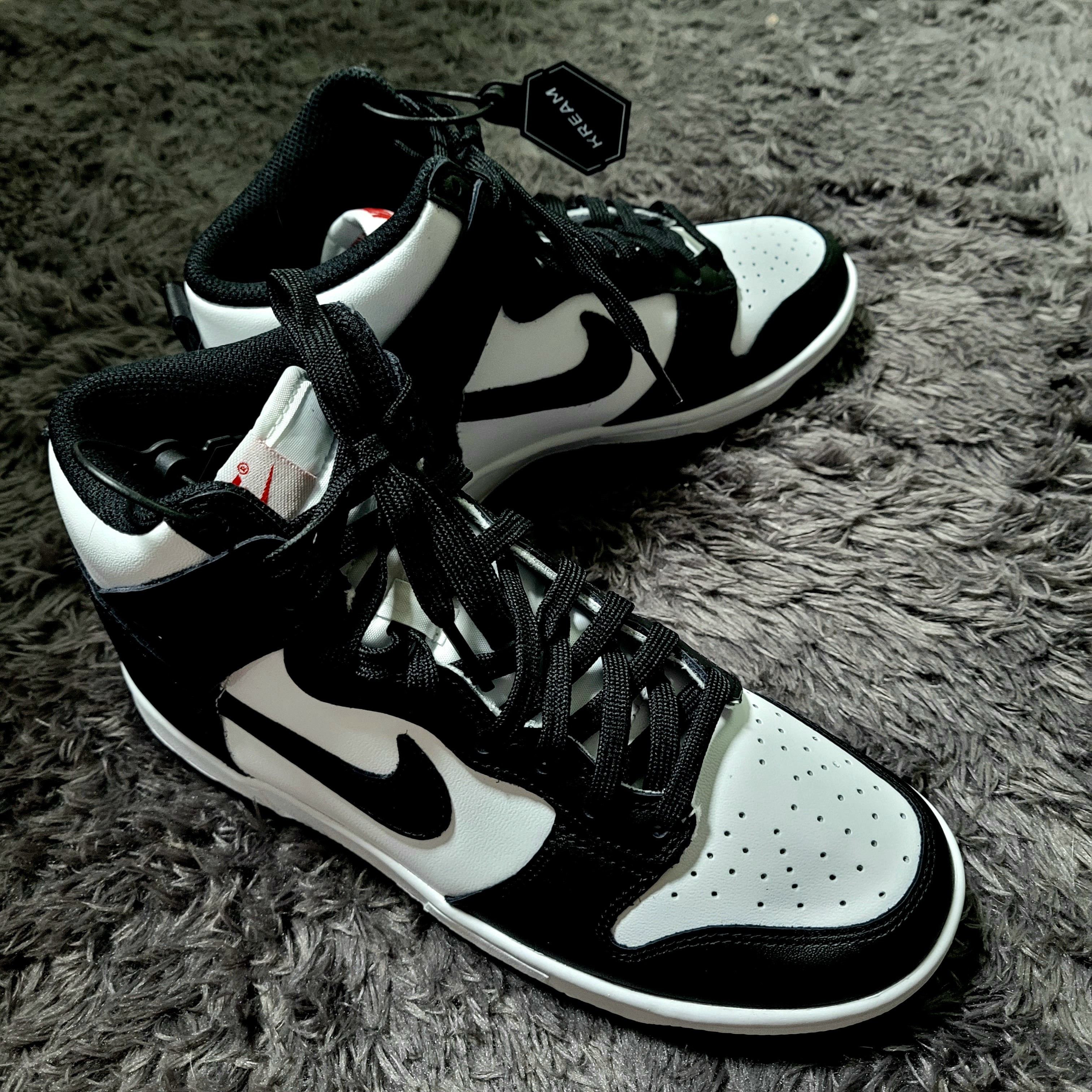 (W) Nike Dunk High Black and White 착용 스타일