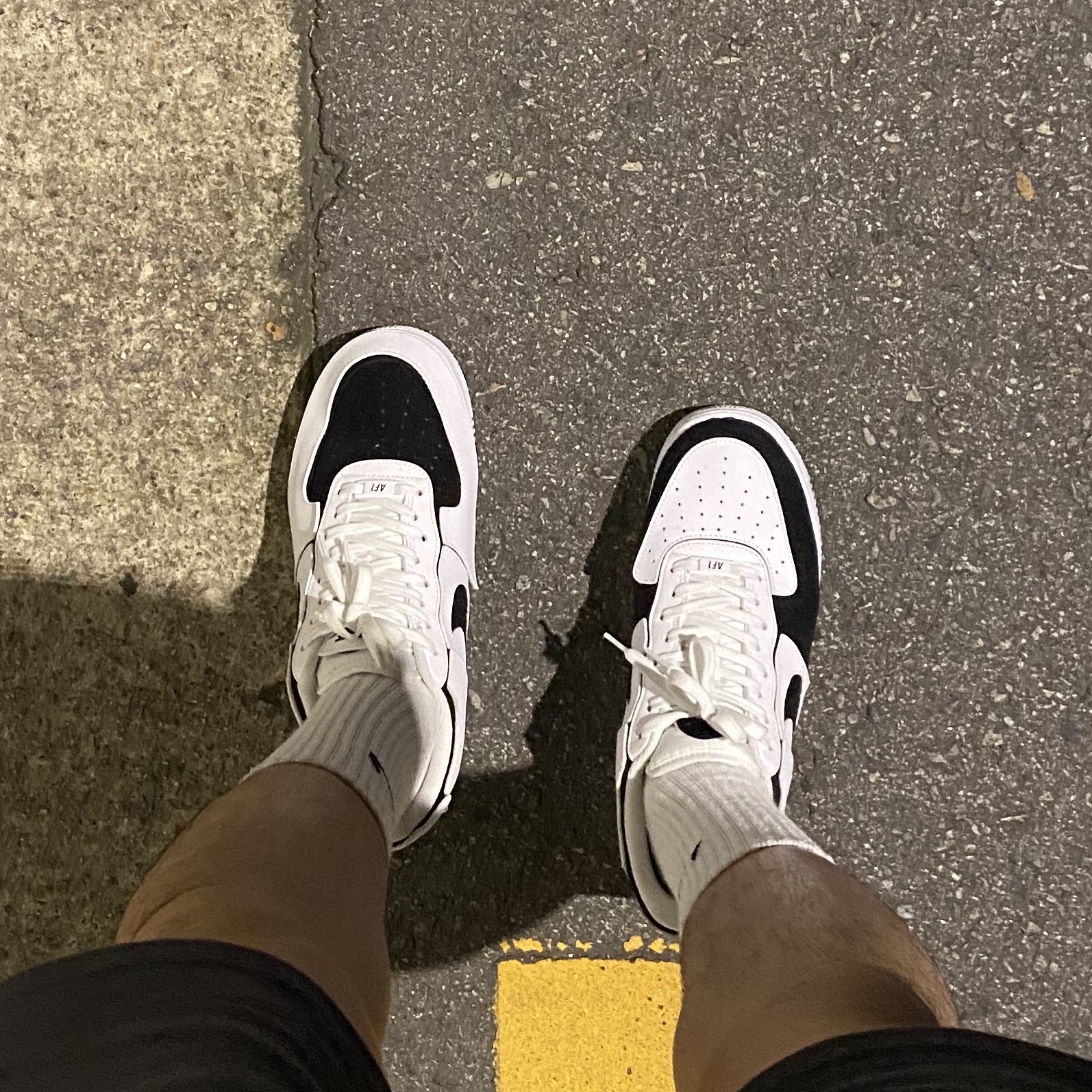 Nike Air Force 1/1 Cosmic Clay 착용 스타일
