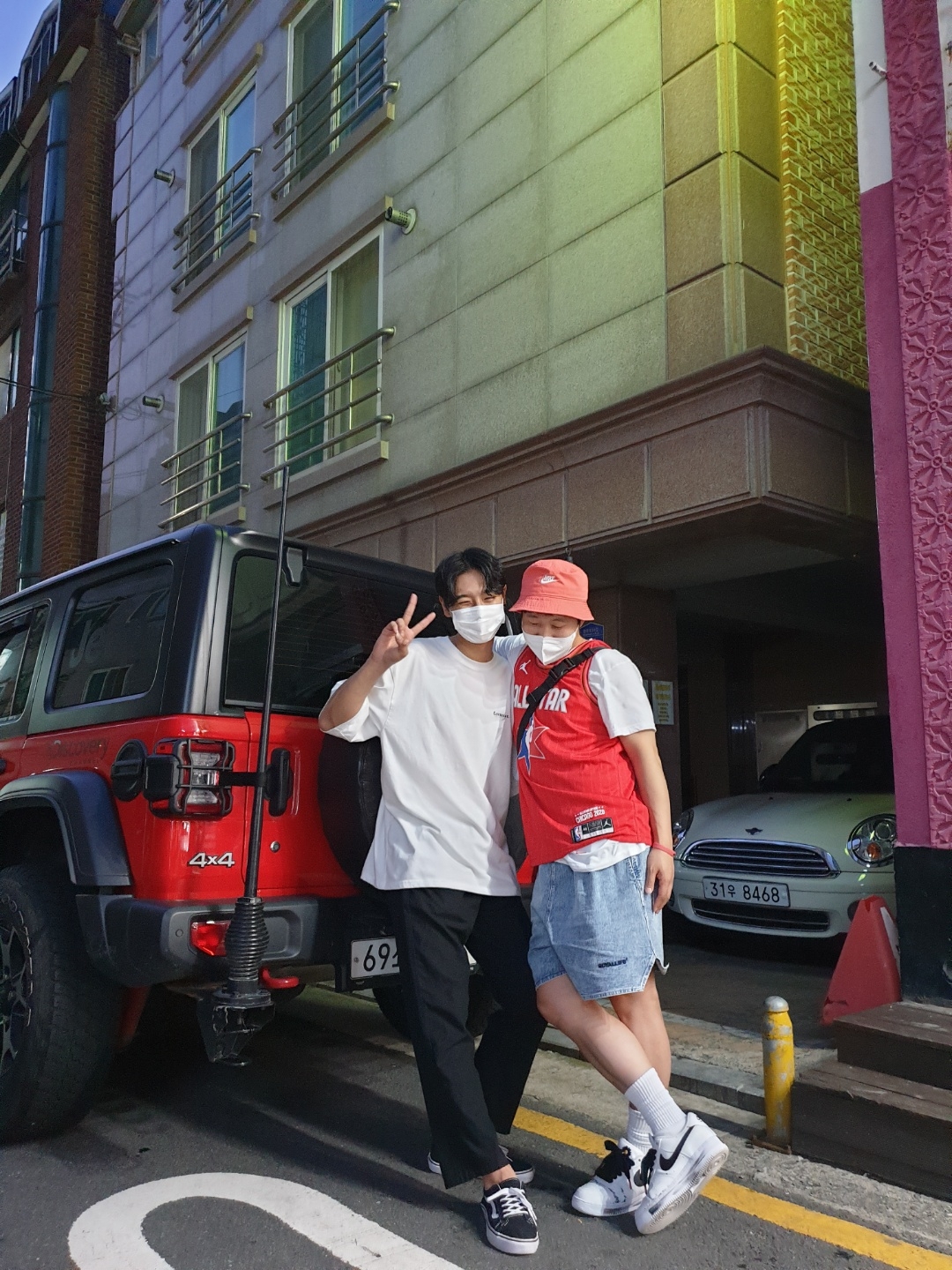 Nike x Peaceminusone Air Force 1 Low Para-Noise 2.0, Nike Futura Washed Bucket Hat Magic Ember 착용 스타일