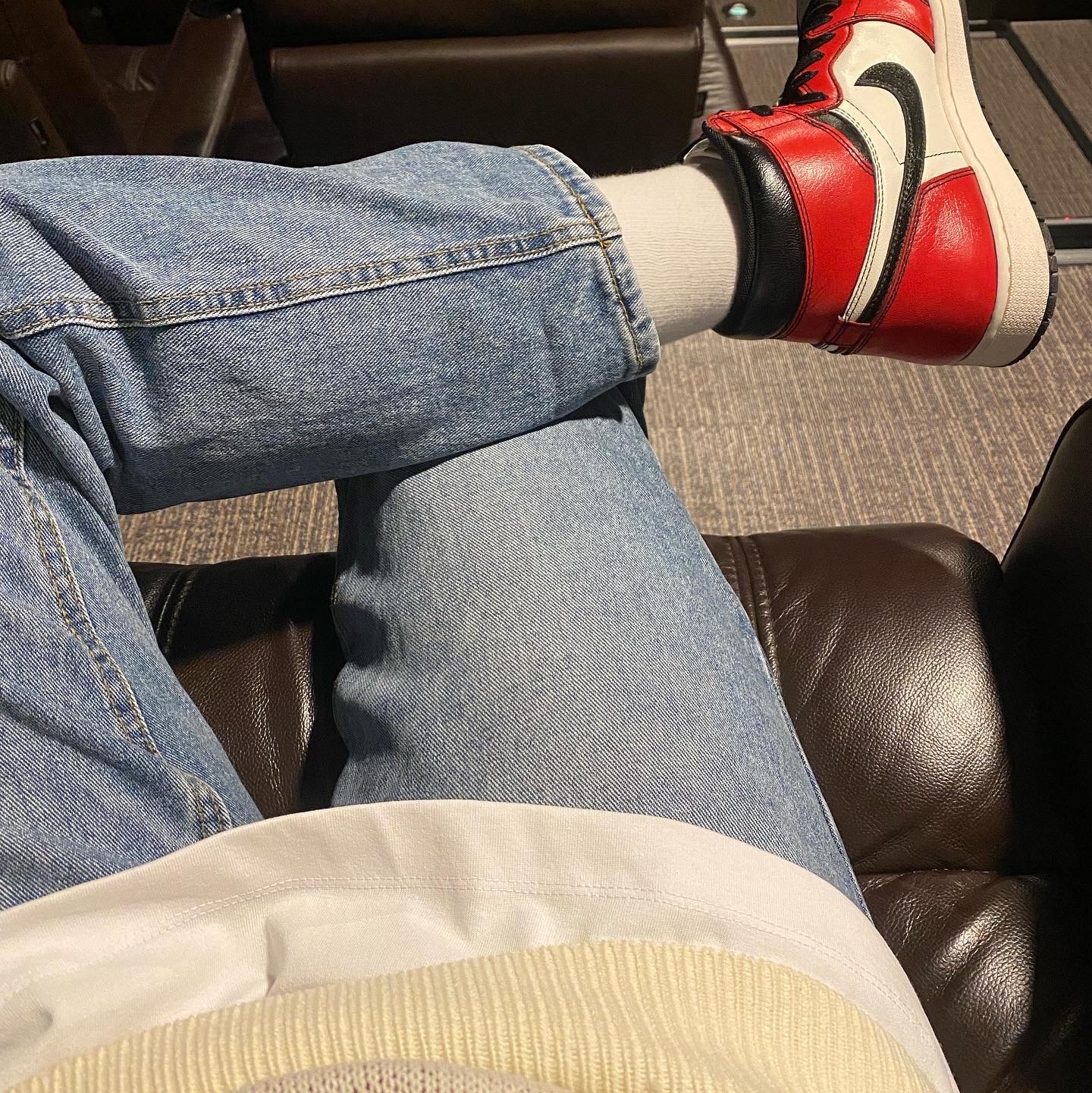 Jordan 1 Retro High OG Defiant SB LA to Chicago 착용 스타일 - 1