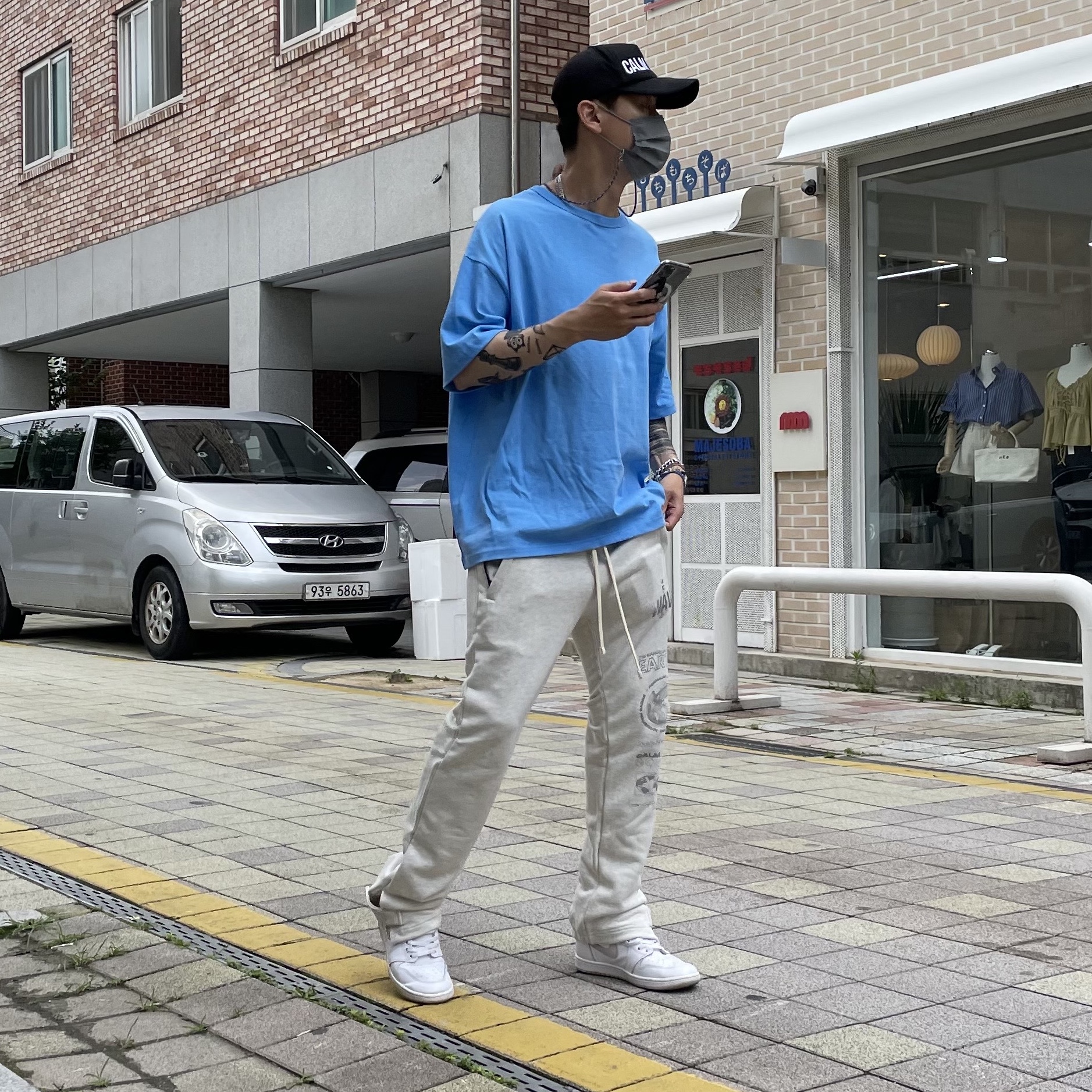 Jordan 1 High 85 Neutral Grey 착용 스타일