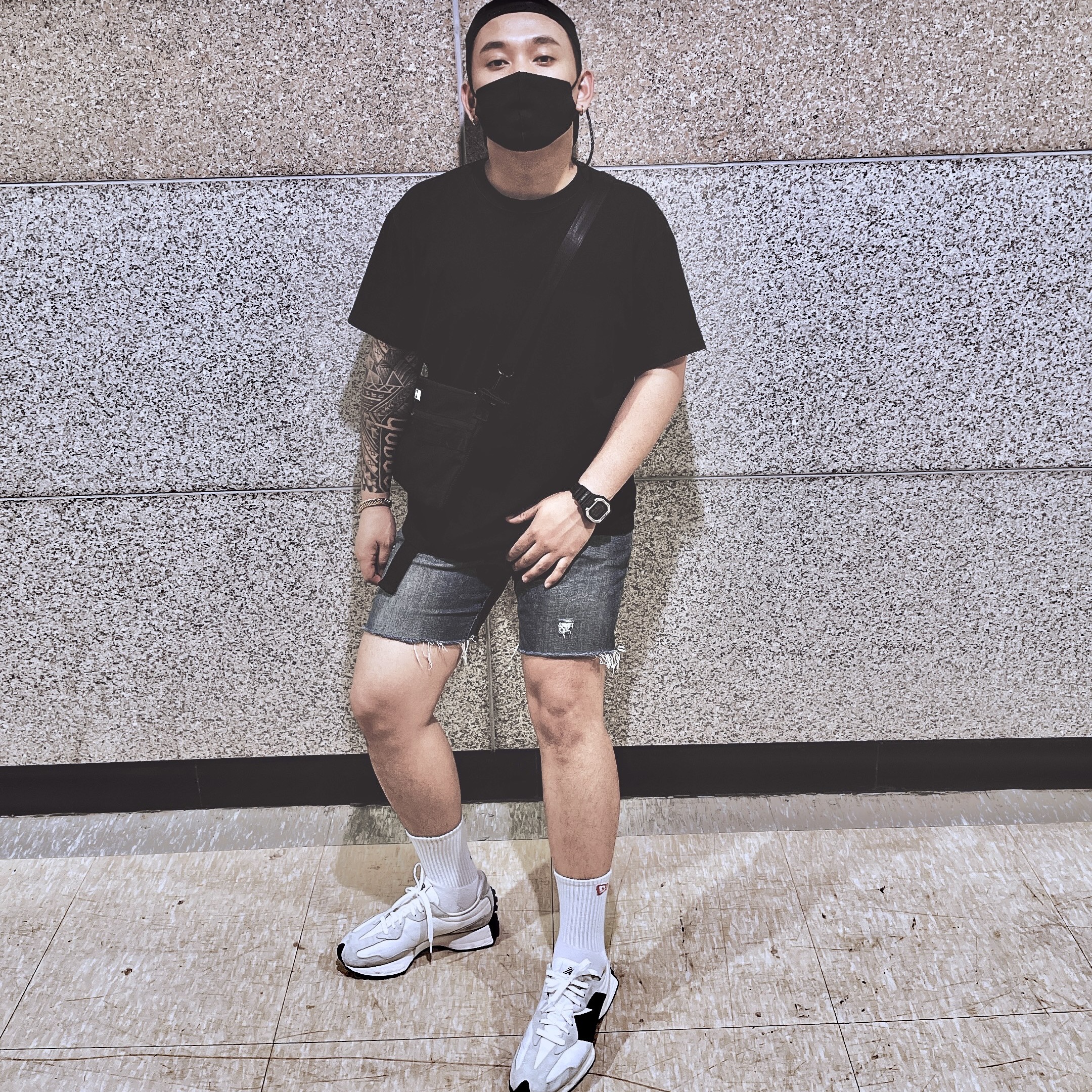 New Balance 327 White Black 착용 스타일