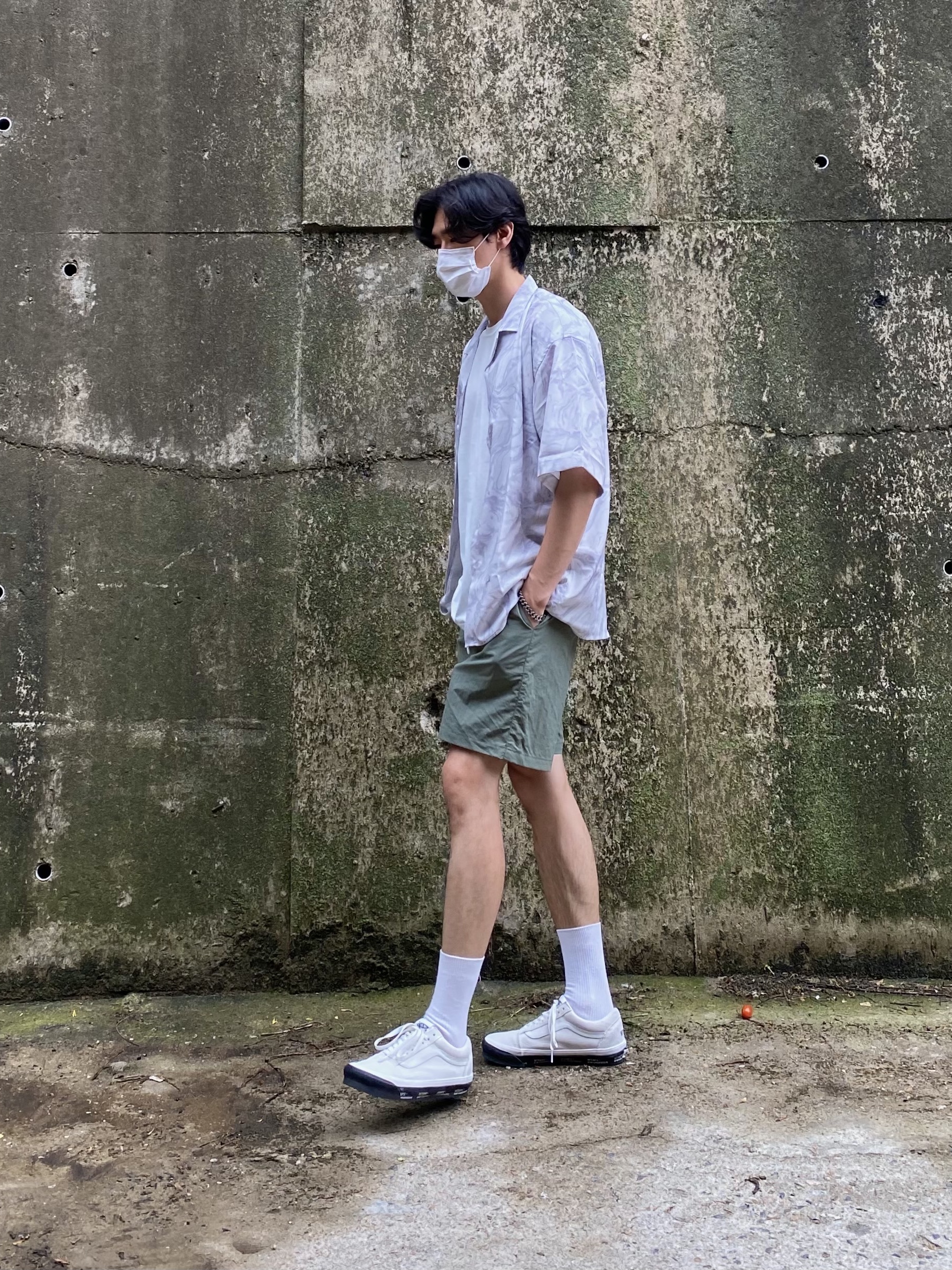 Vans Vault x WTAPS Old Skool LX White Black 착용 스타일 - 2
