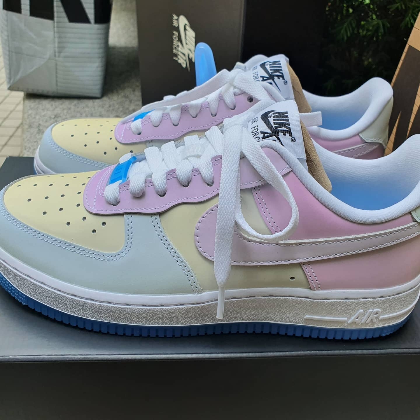 (W) Nike Air Force 1 '07 LX Photochromic 착용 스타일 - 3