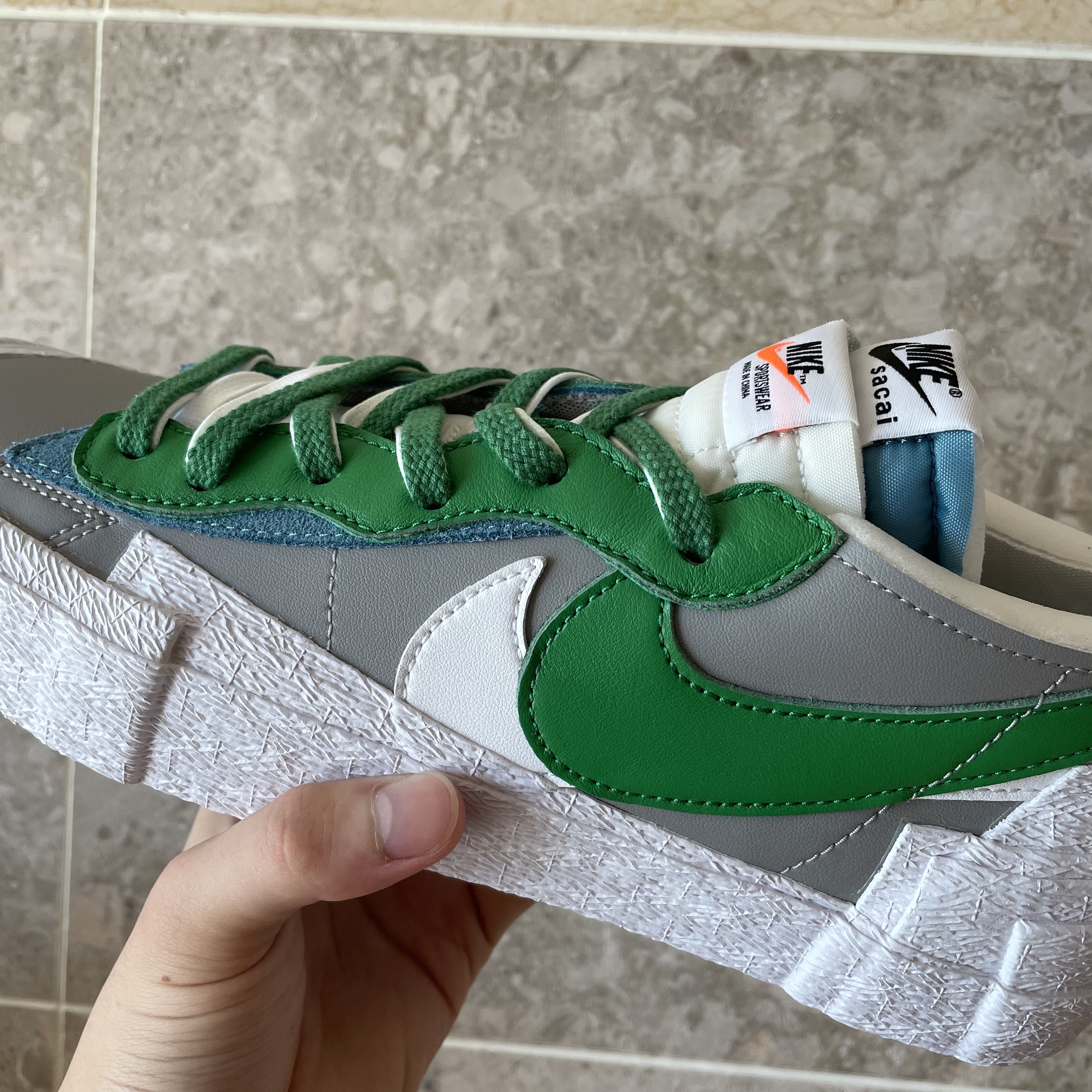 Nike x Sacai Blazer Low Classic Green 착용 스타일 - 2